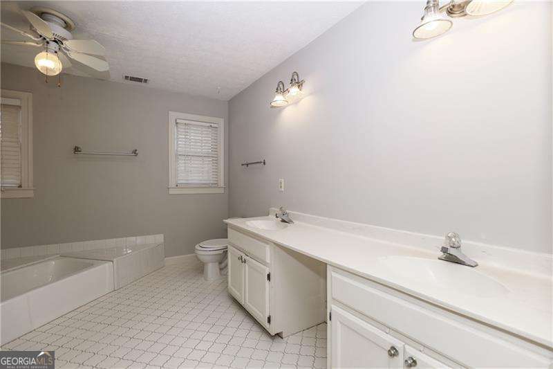 3122 Henderson Walk Property Photo 36