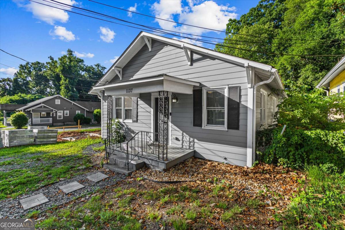 1137 Arlington Avenue Sw Property Photo 2