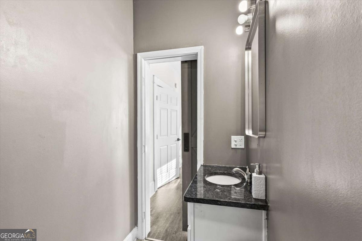 1137 Arlington Avenue Sw Property Photo 14
