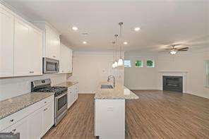 124 Bryon Lane Property Photo 1