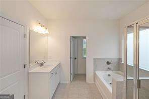 124 Bryon Lane Property Photo 5
