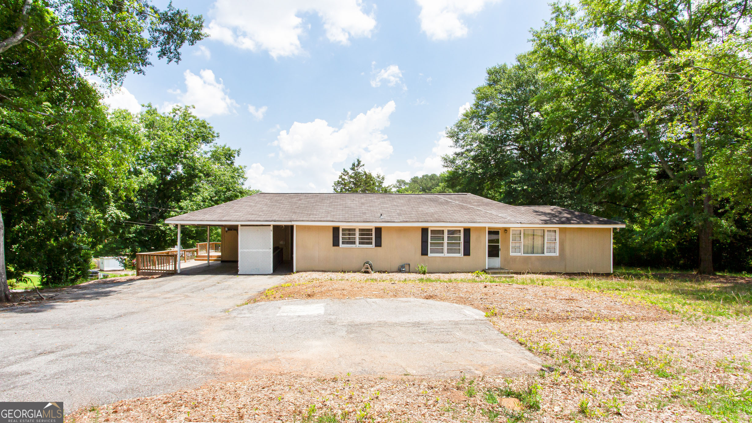 2758 Five Forks Trickum Road Property Photo 1
