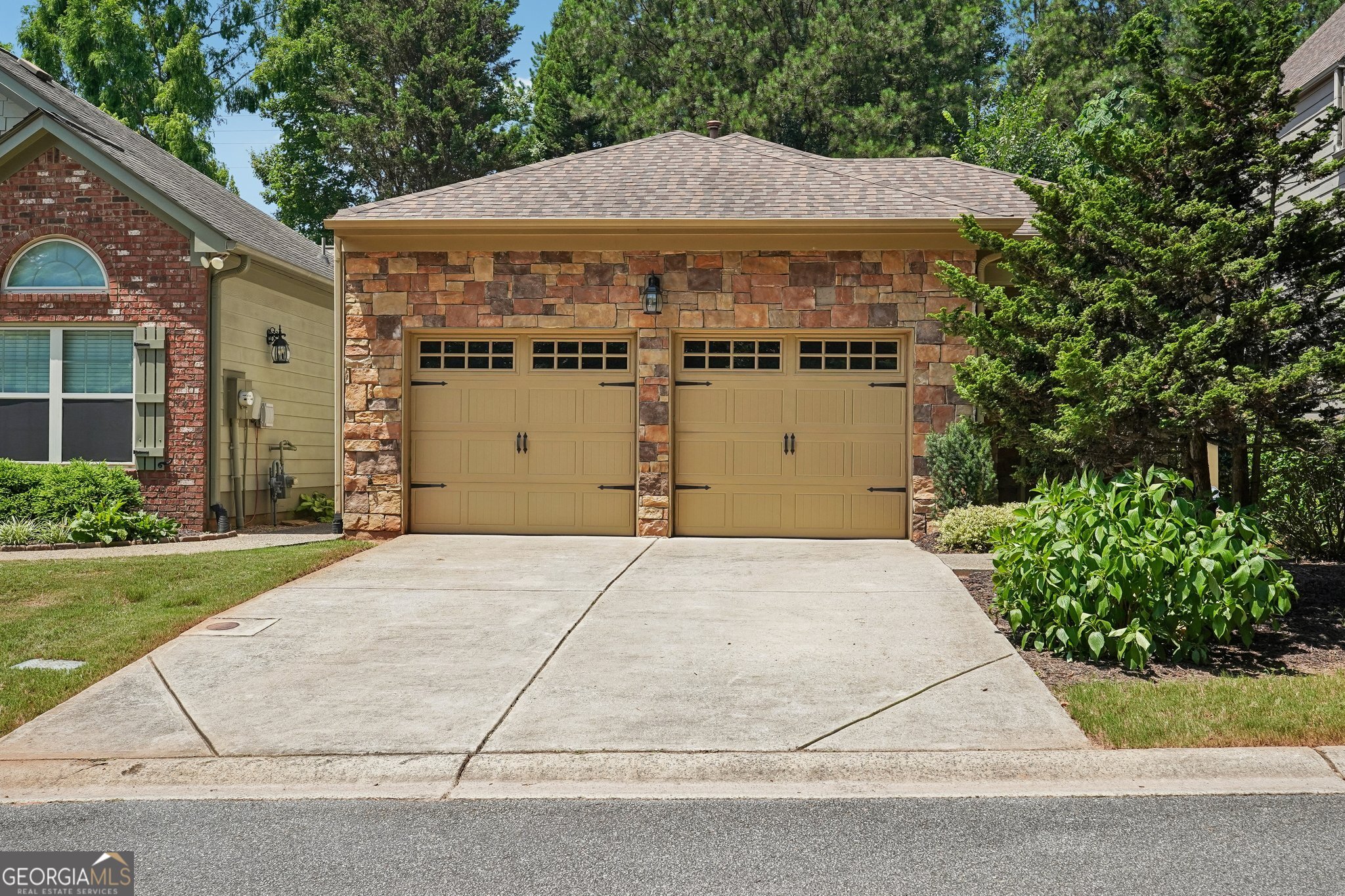 204 Oakleaf Drive Property Photo 4