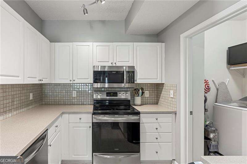 210 Spring Heights Lane Se # 2 Property Photo 11