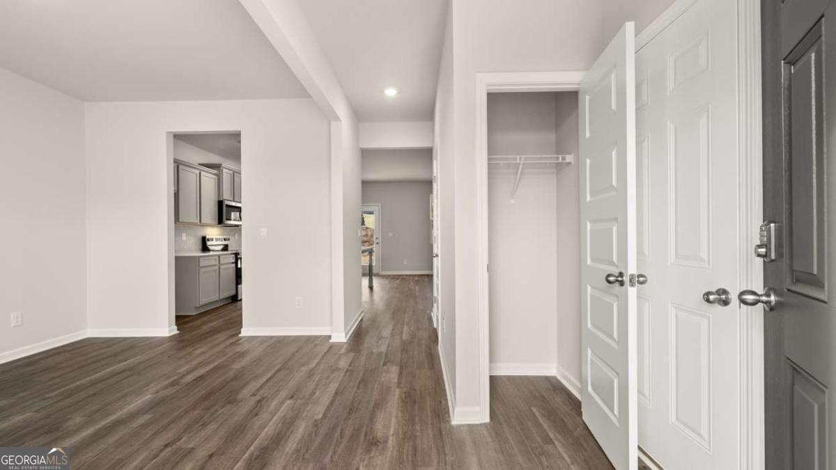 229 Bristol Boulevard Property Photo 2