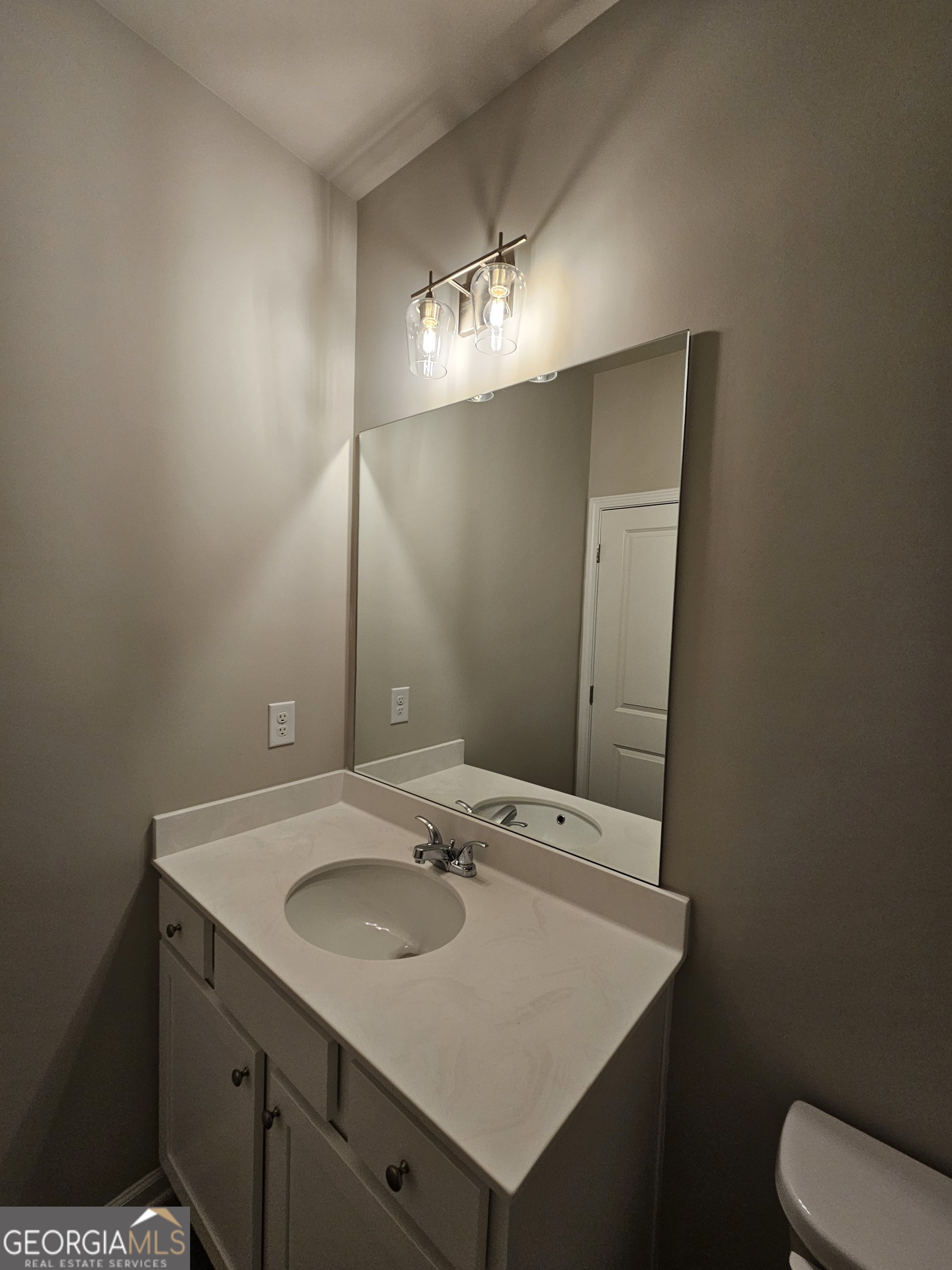 4 Silver Lane Property Photo 3