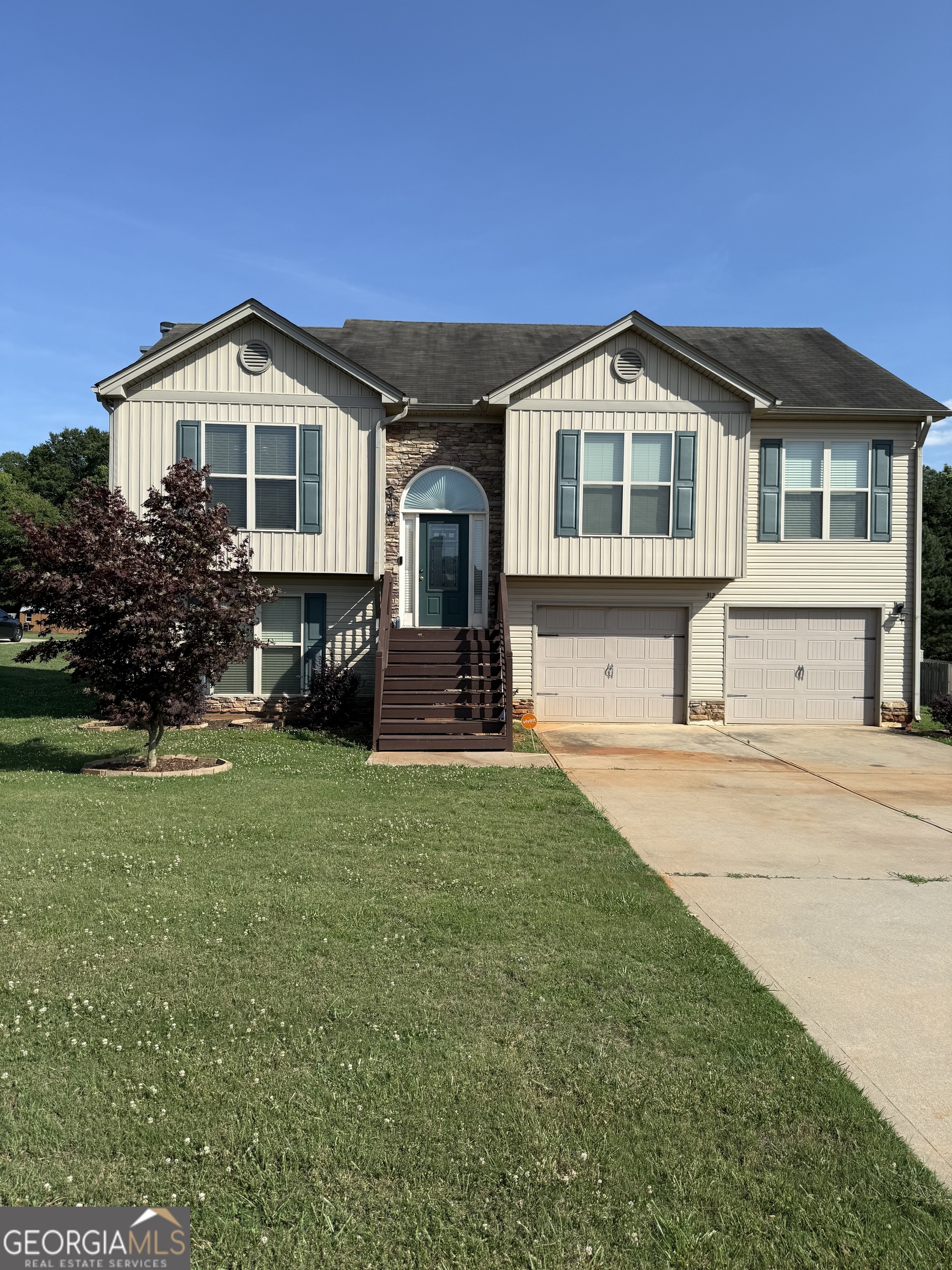 312 Thoroughbred Trail Property Photo 1