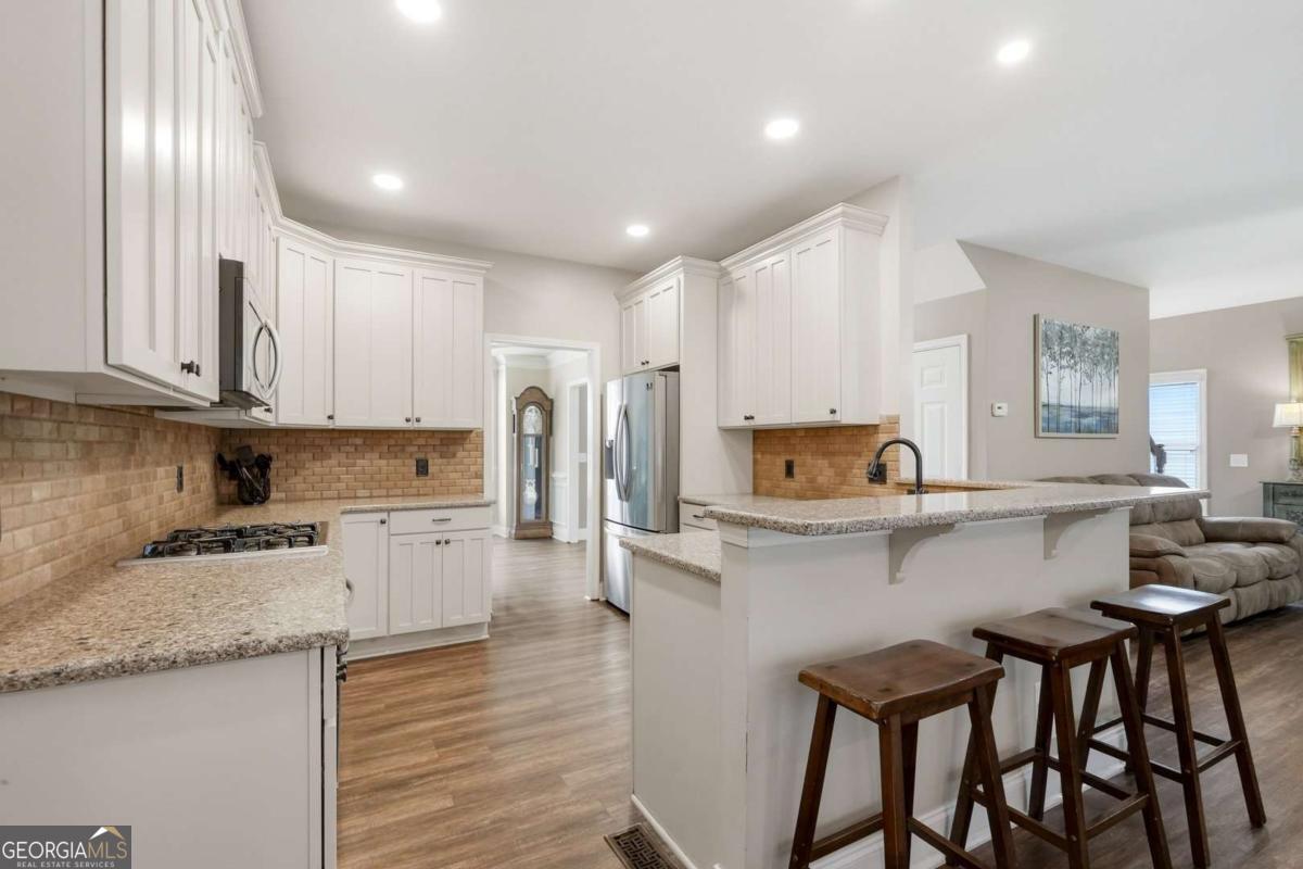 5305 Old Haven Court Property Photo 13