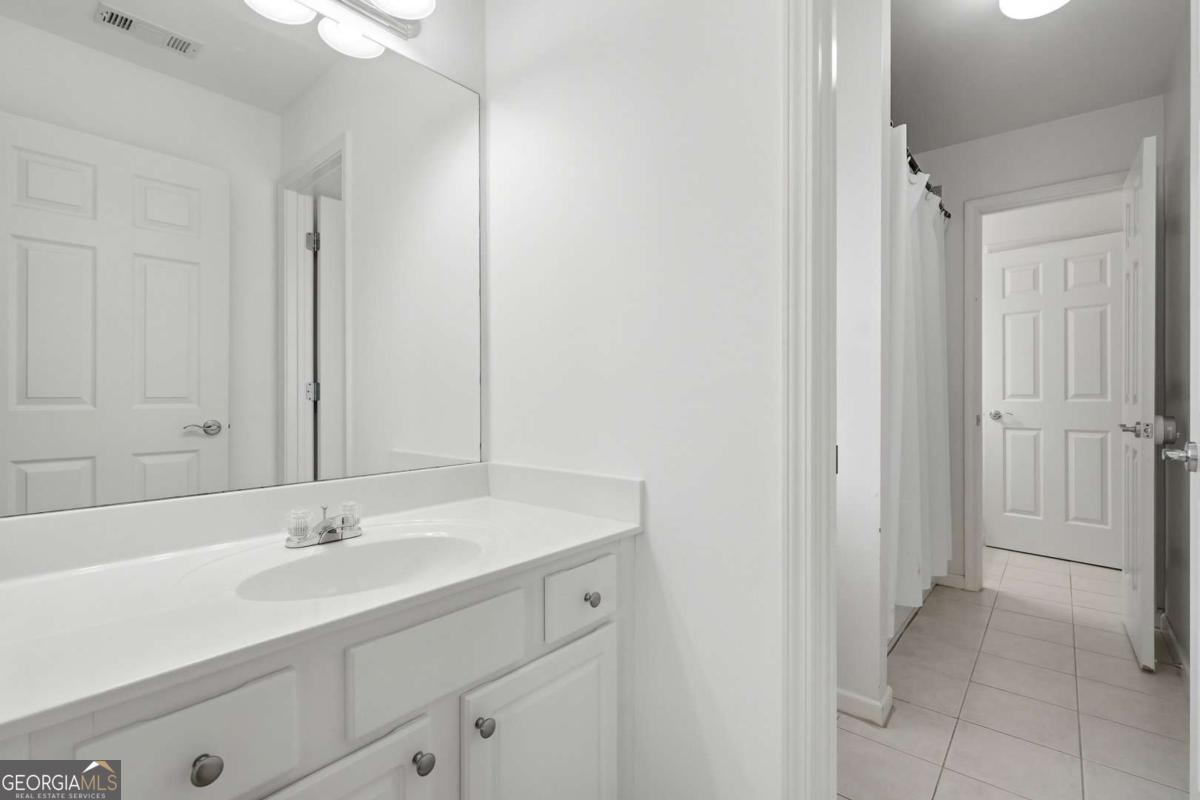 5305 Old Haven Court Property Photo 35