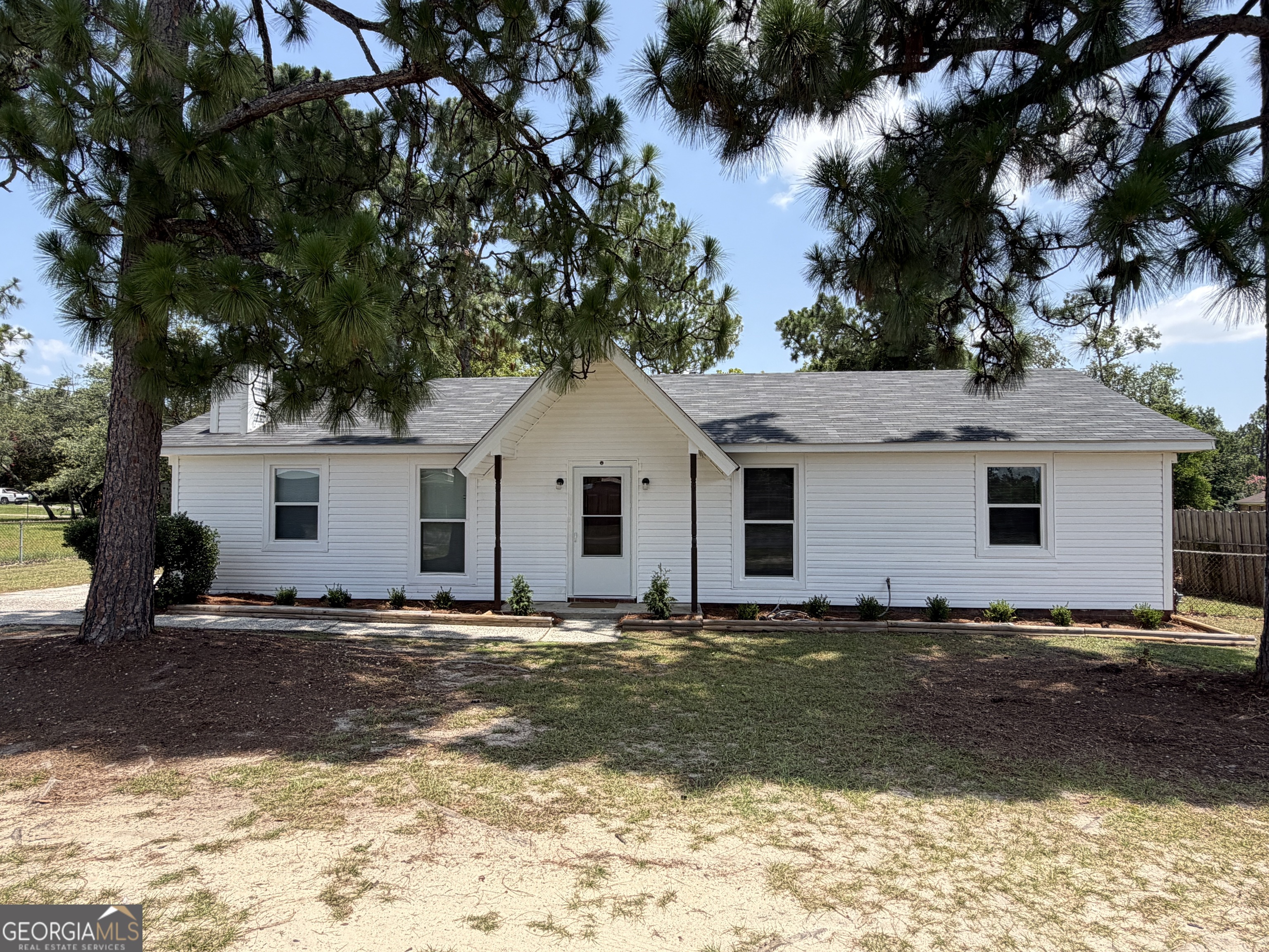 2523 Teakwood Drive Property Photo 1