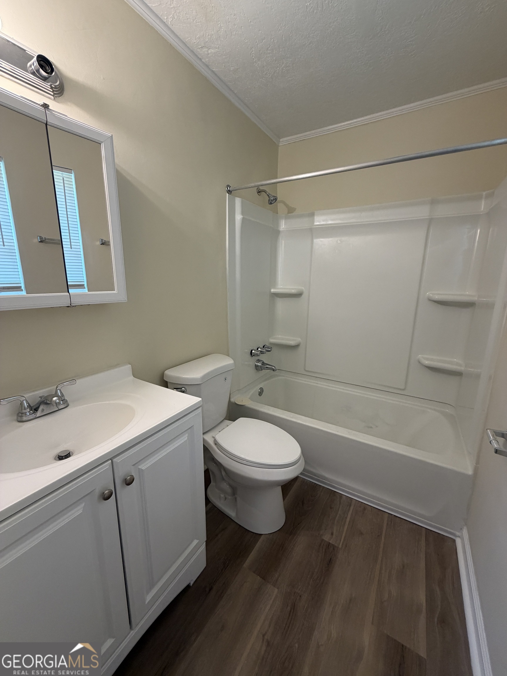 2523 Teakwood Drive Property Photo 14