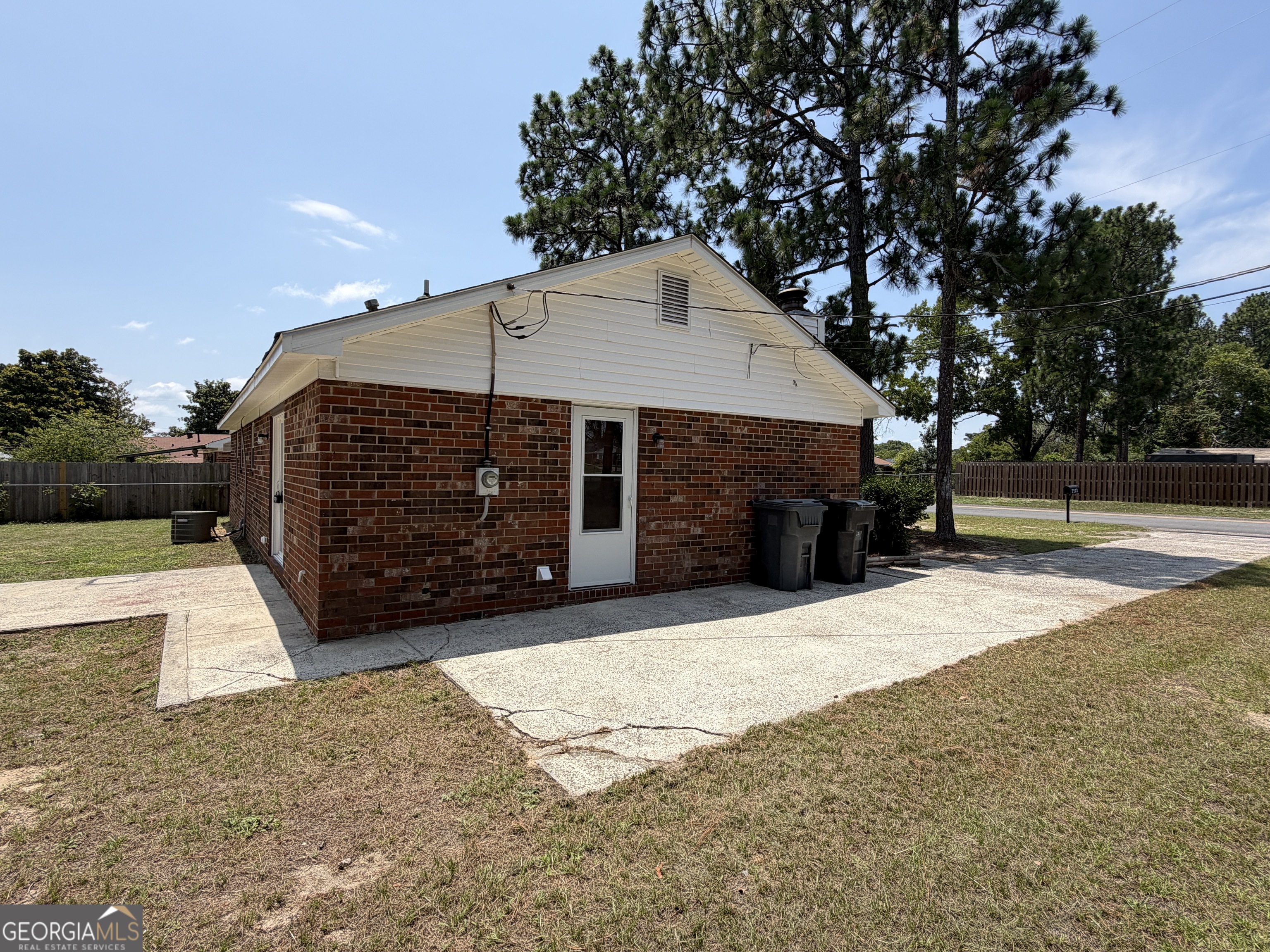 2523 Teakwood Drive Property Photo 22