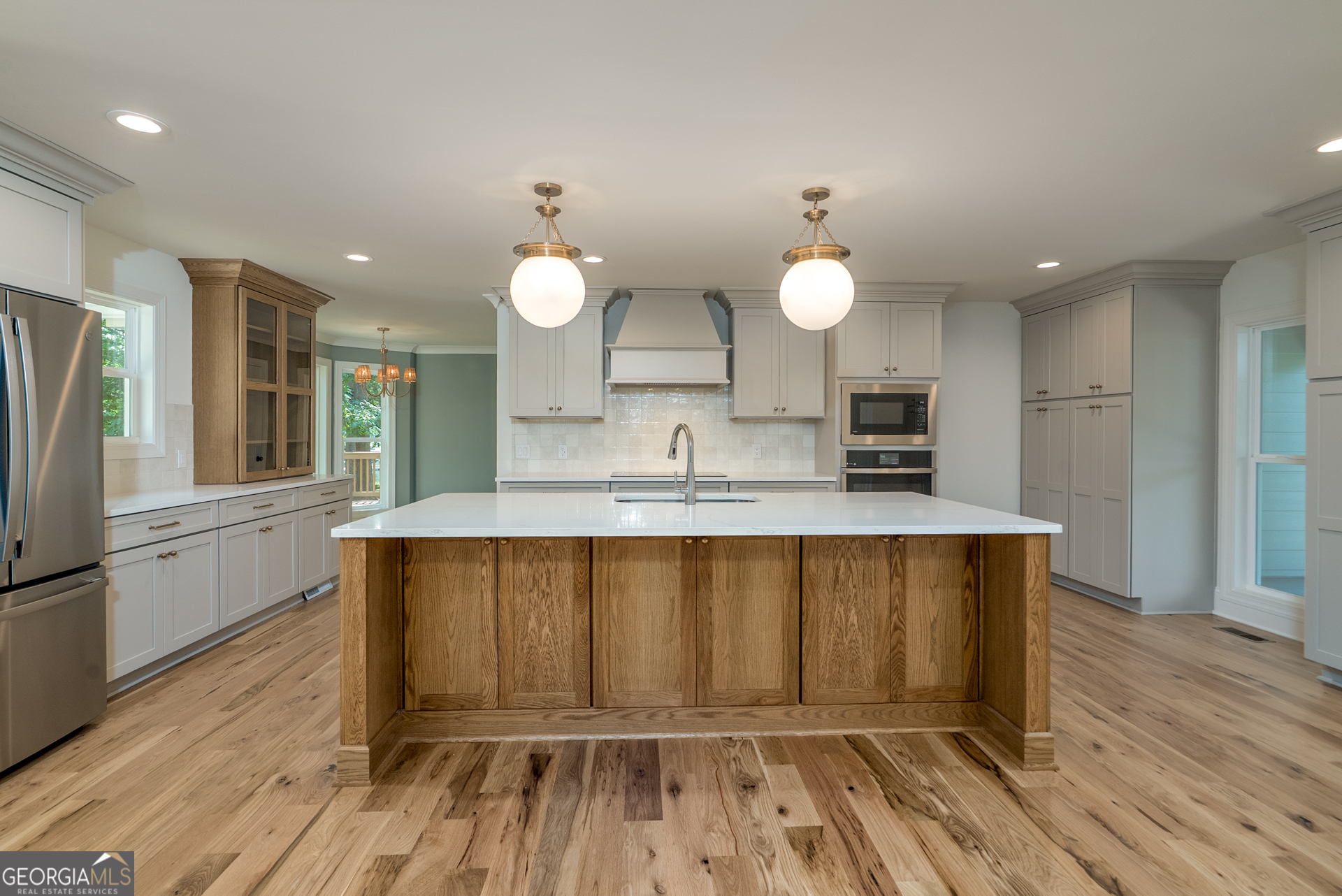 200 Whitney Street Property Photo 18