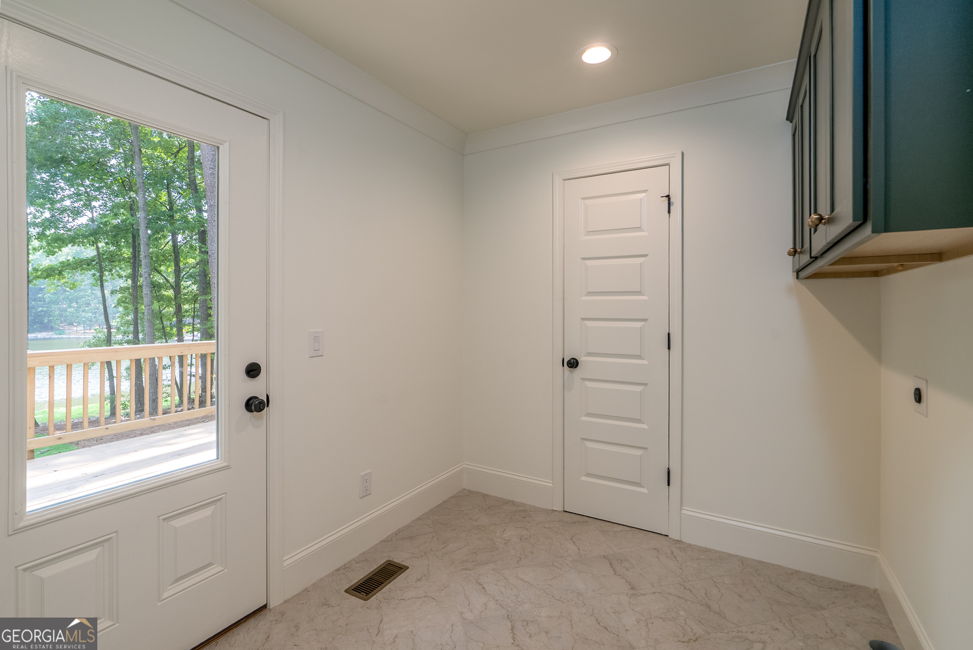 200 Whitney Street Property Photo 25