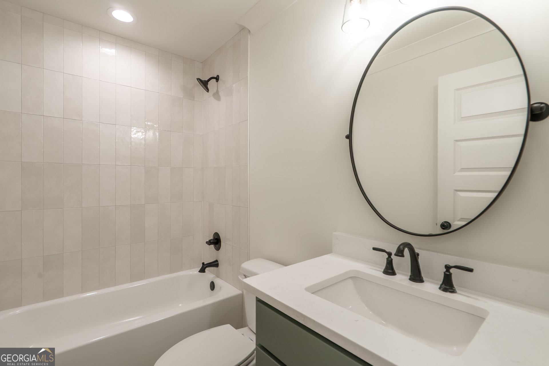 200 Whitney Street Property Photo 40