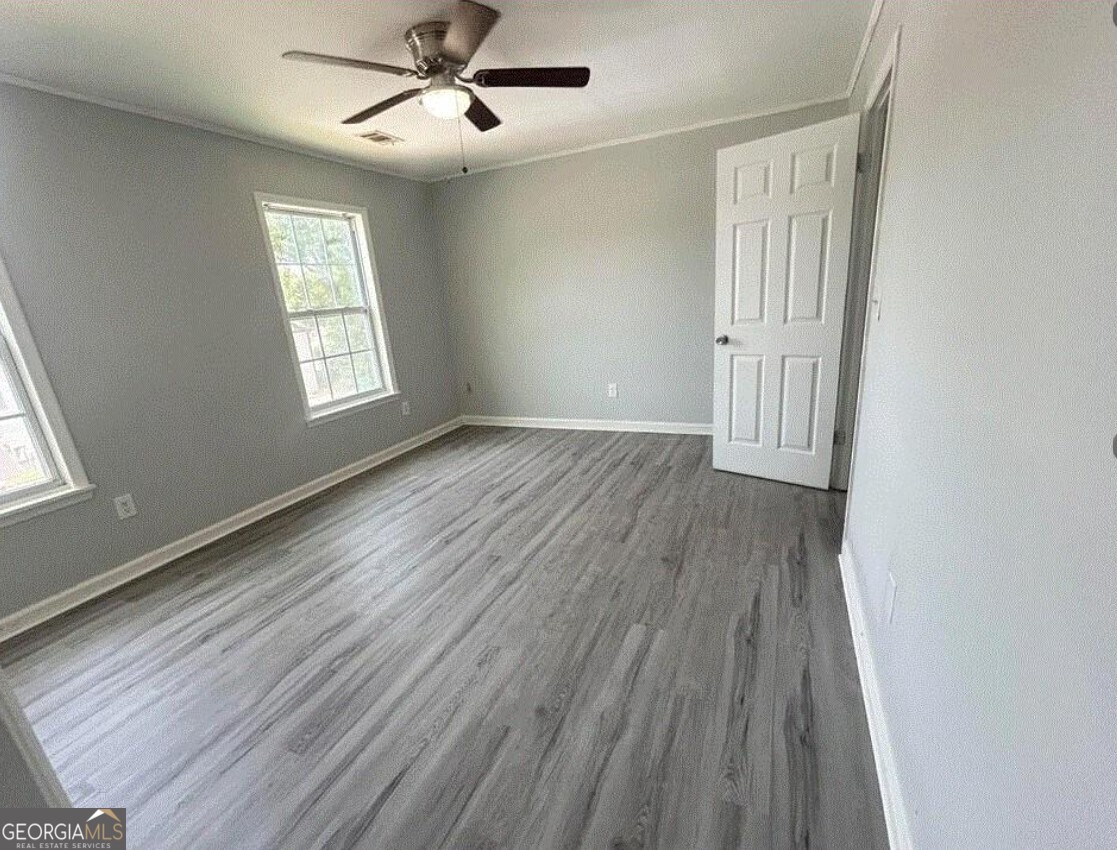 1021 Thornwood Ln Property Photo 5