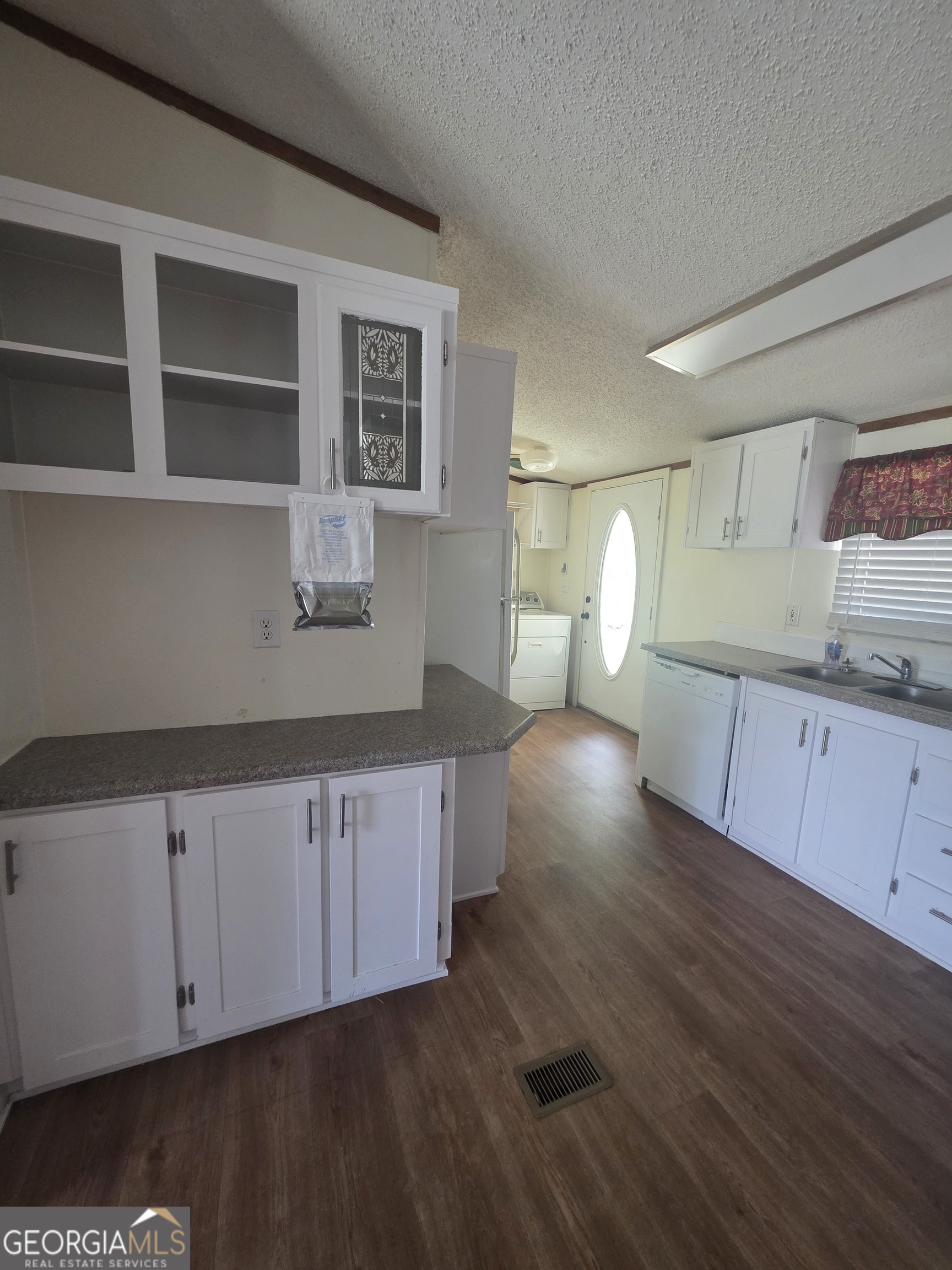 21 White Acre Lane Property Photo 12