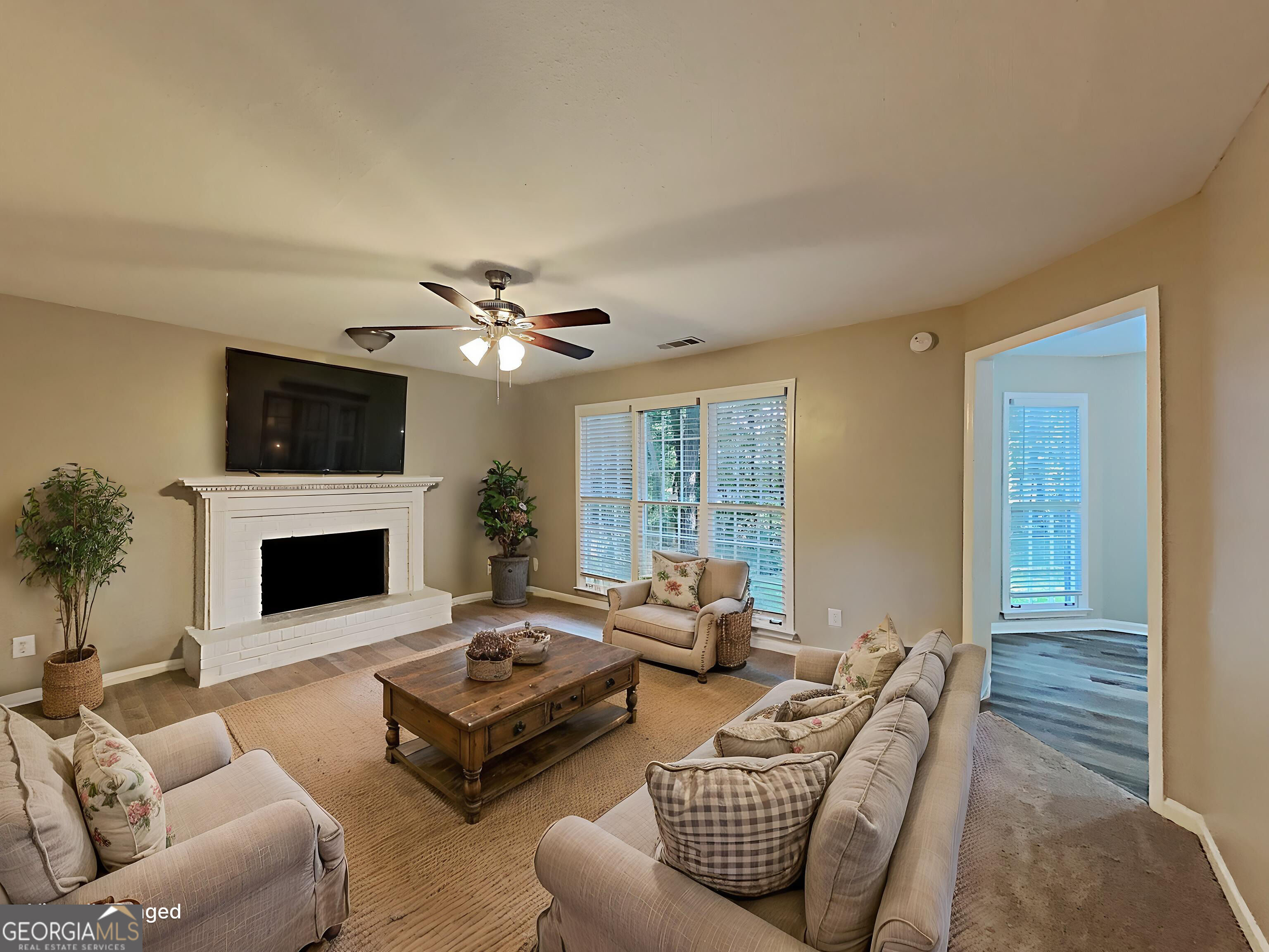 4423 Turnberry Court Property Photo 5