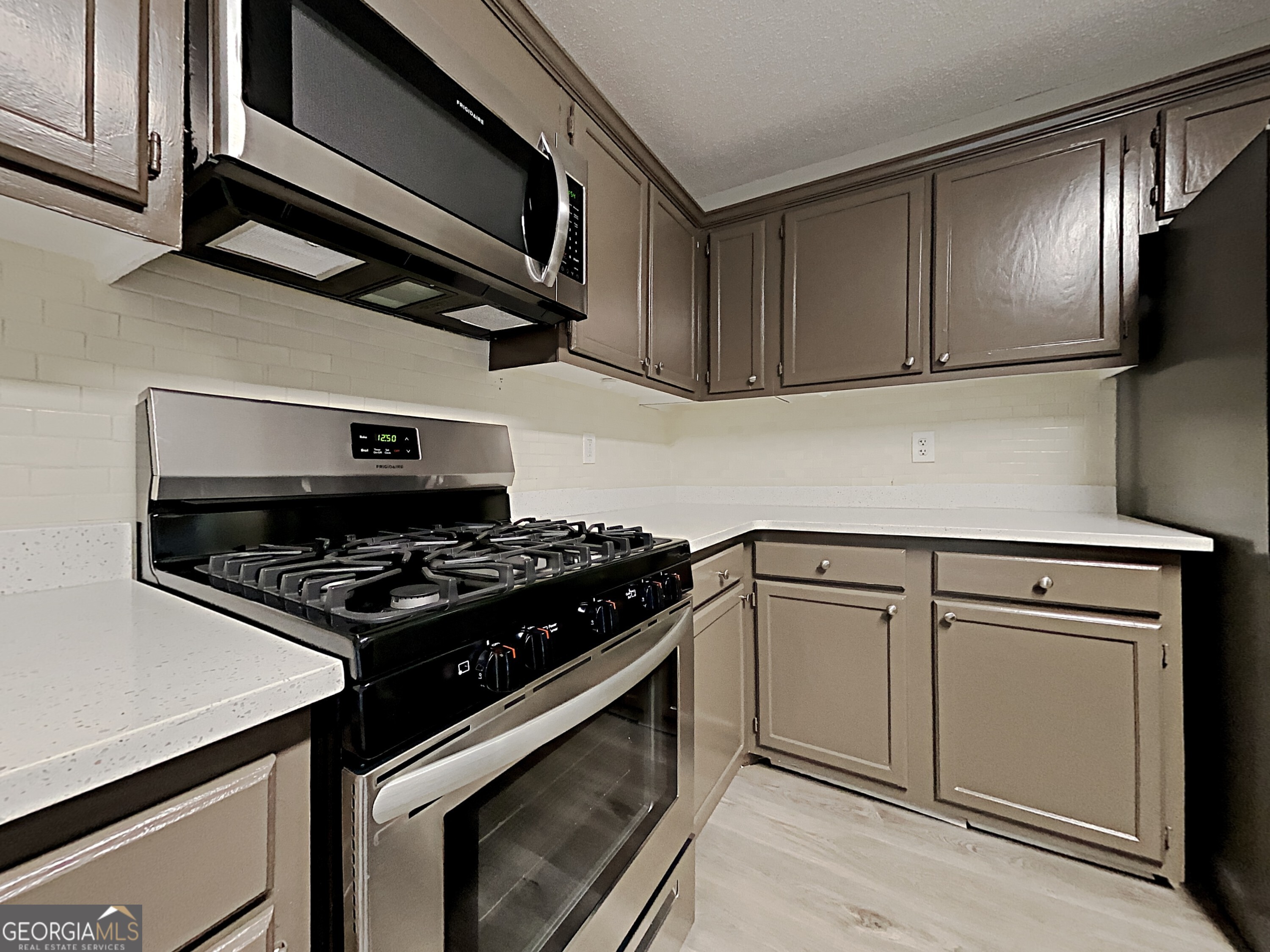 4423 Turnberry Court Property Photo 11