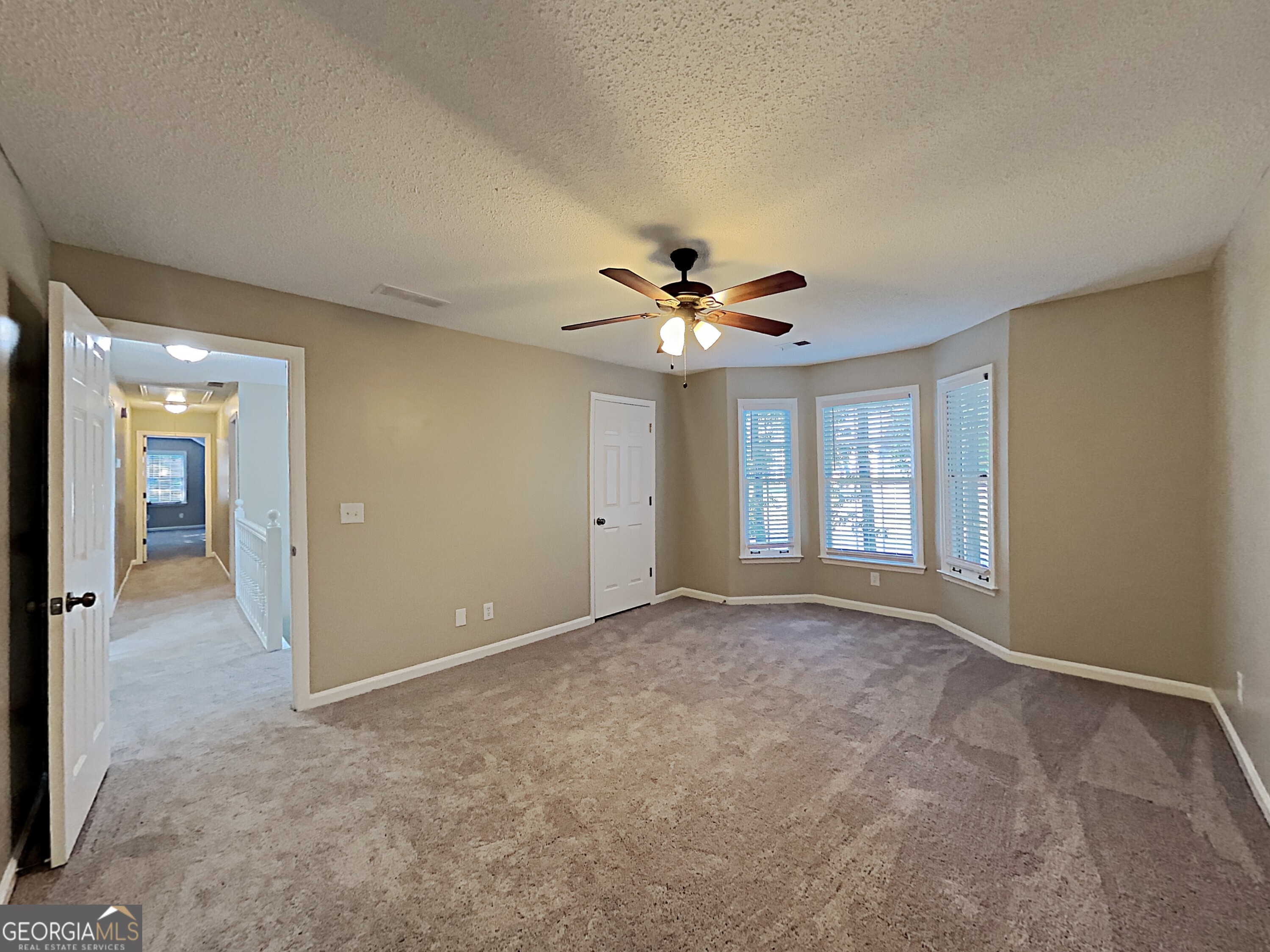 4423 Turnberry Court Property Photo 16