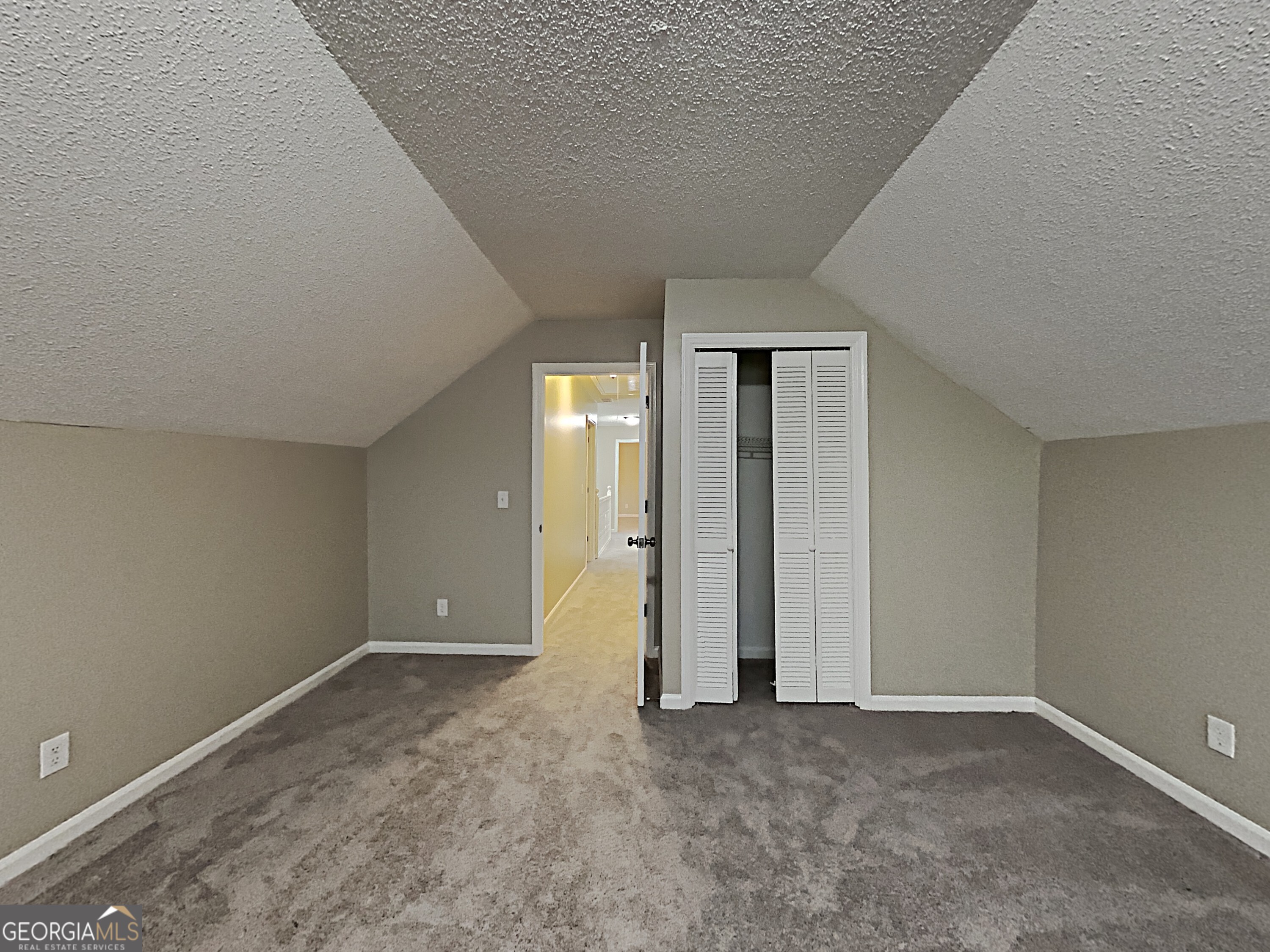4423 Turnberry Court Property Photo 18