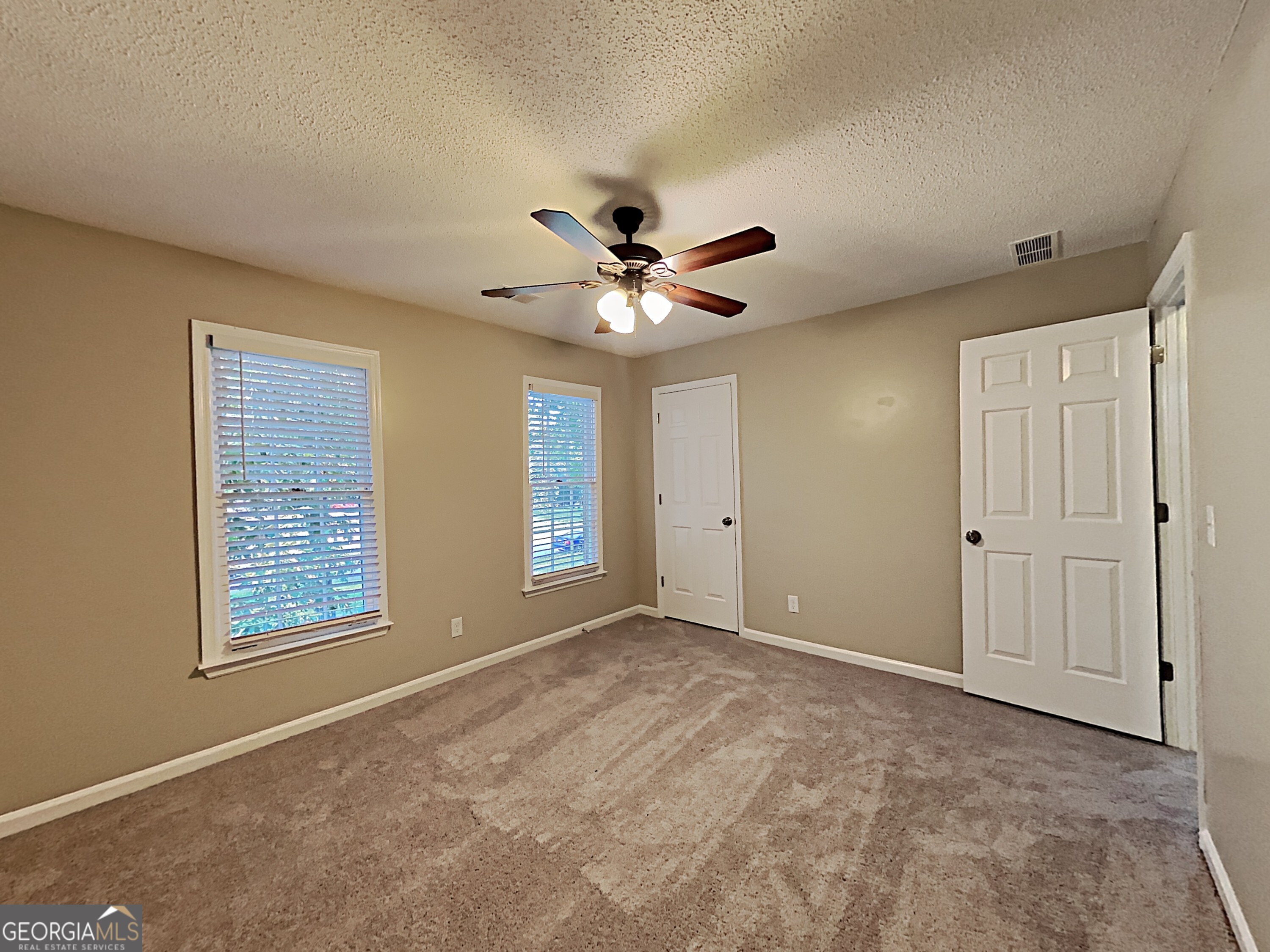4423 Turnberry Court Property Photo 19