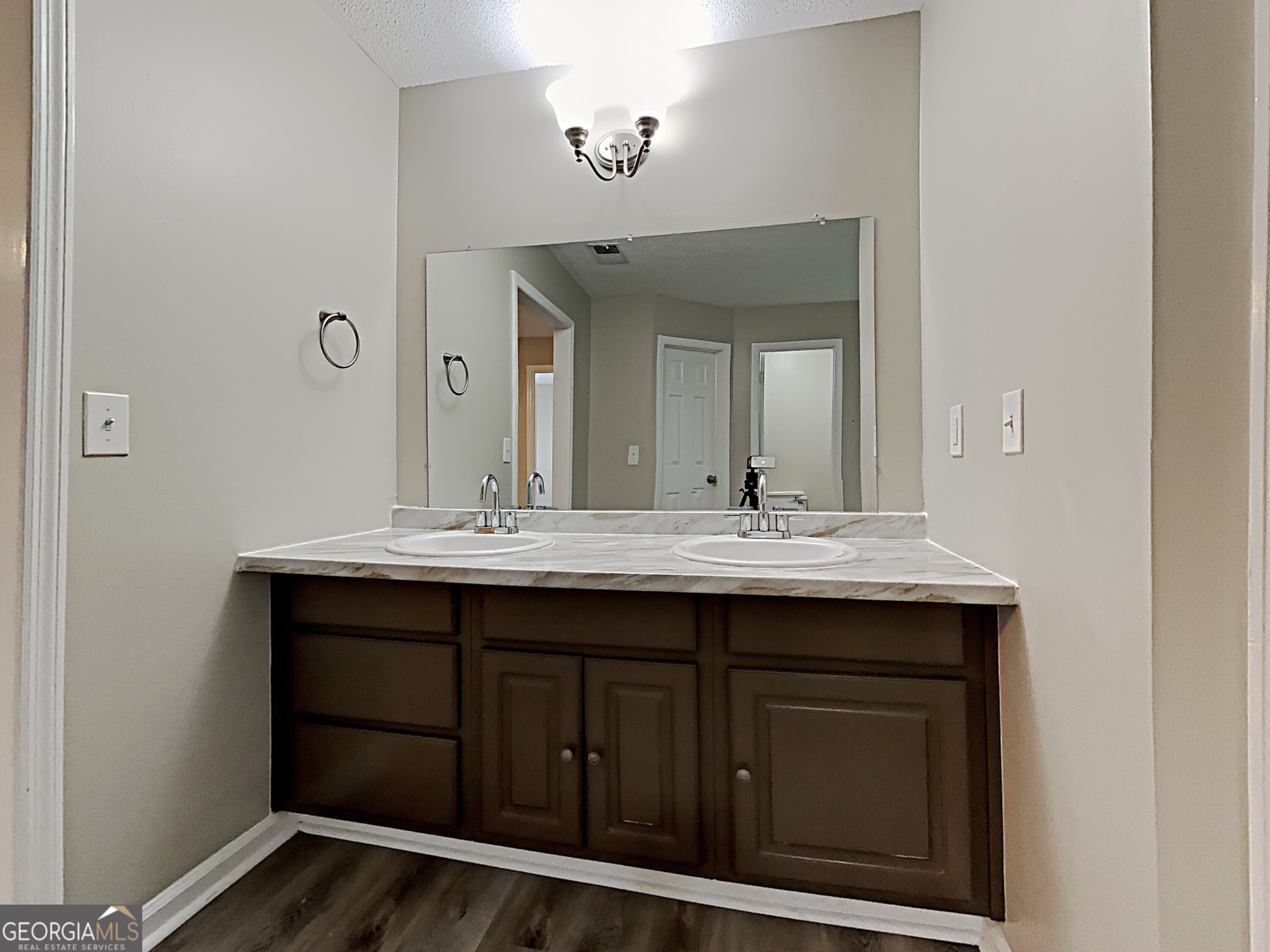 4423 Turnberry Court Property Photo 26
