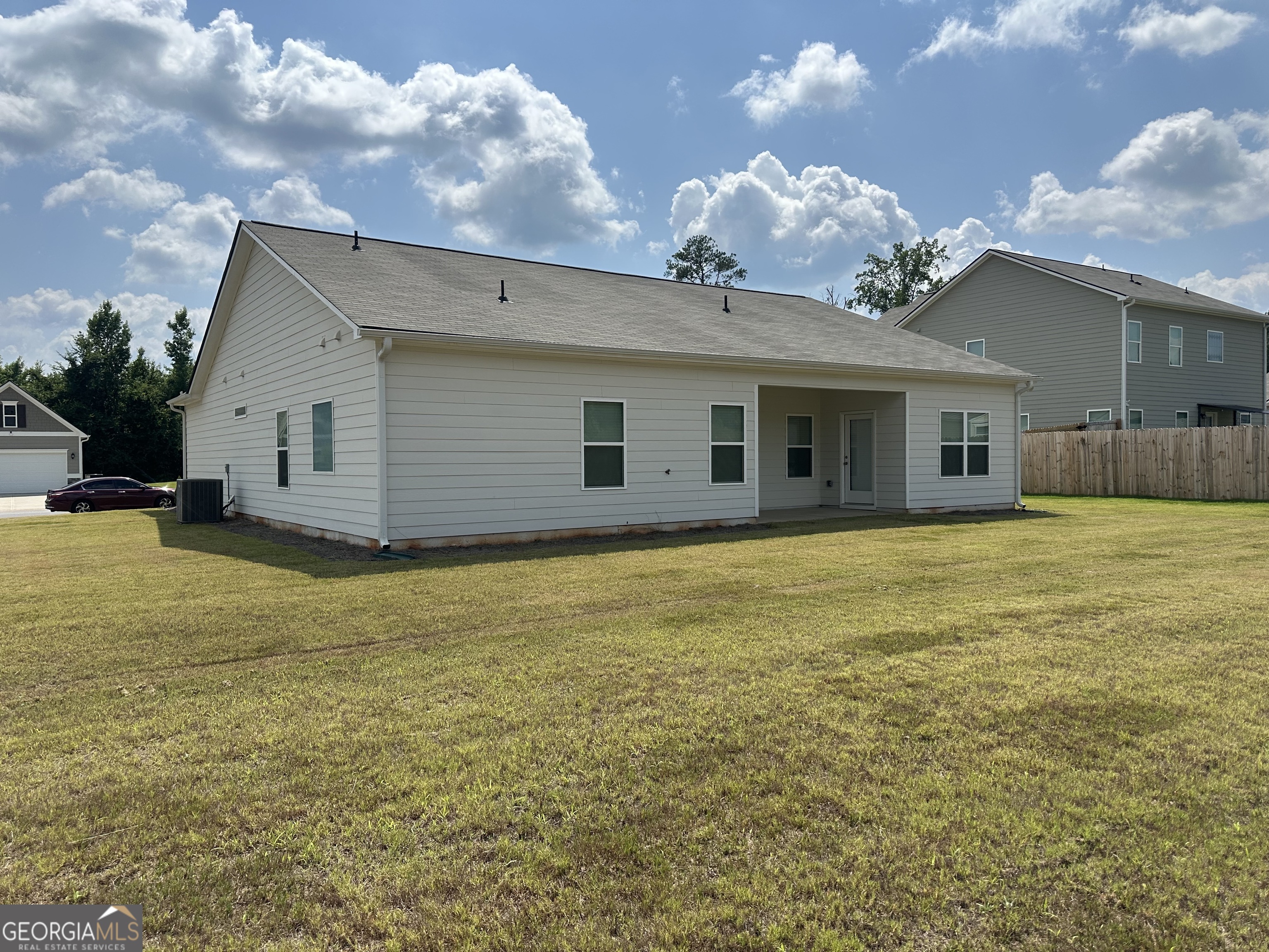121 Creekside Road Property Photo 32