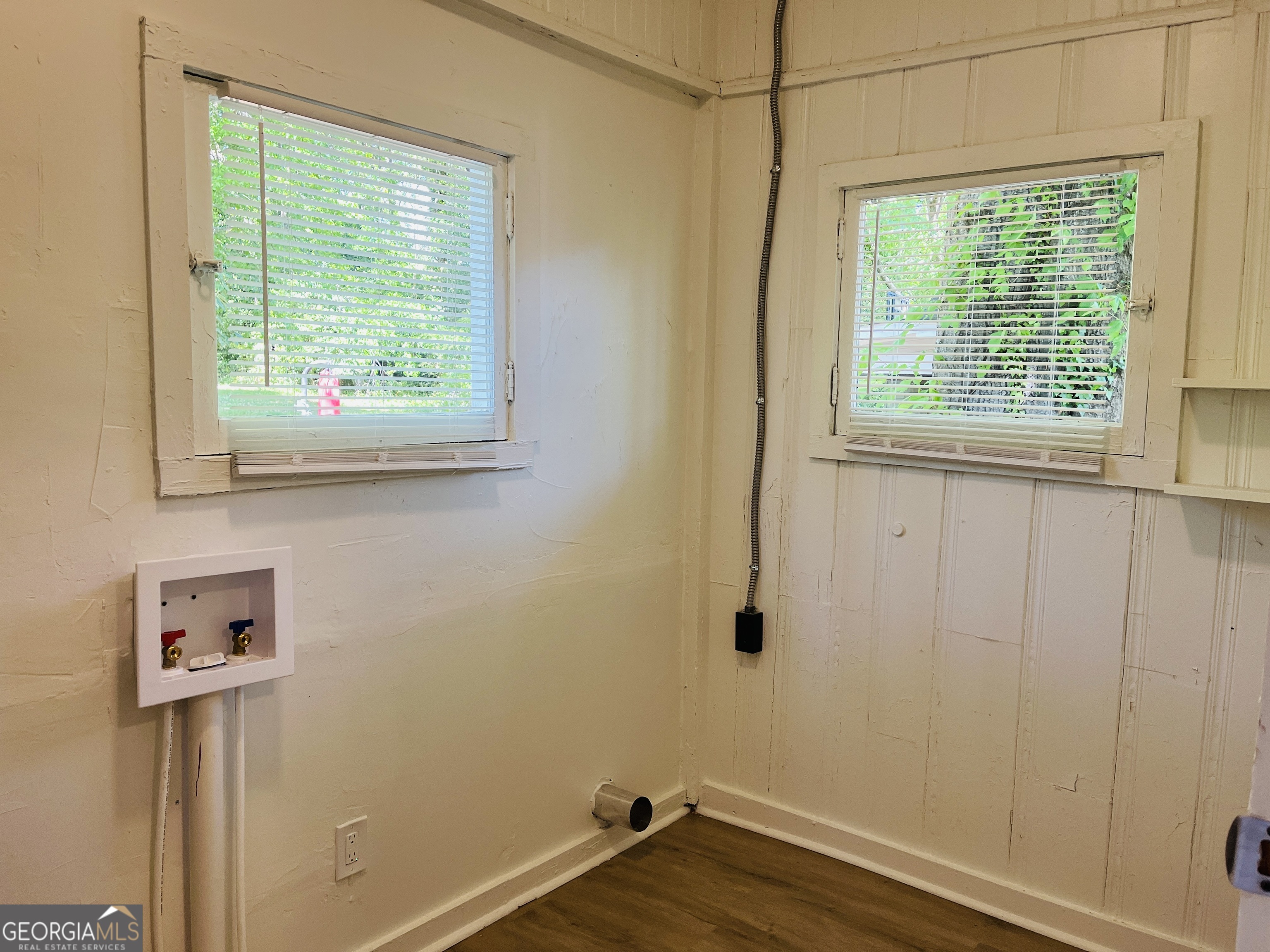 410 Alford Street Property Photo 18