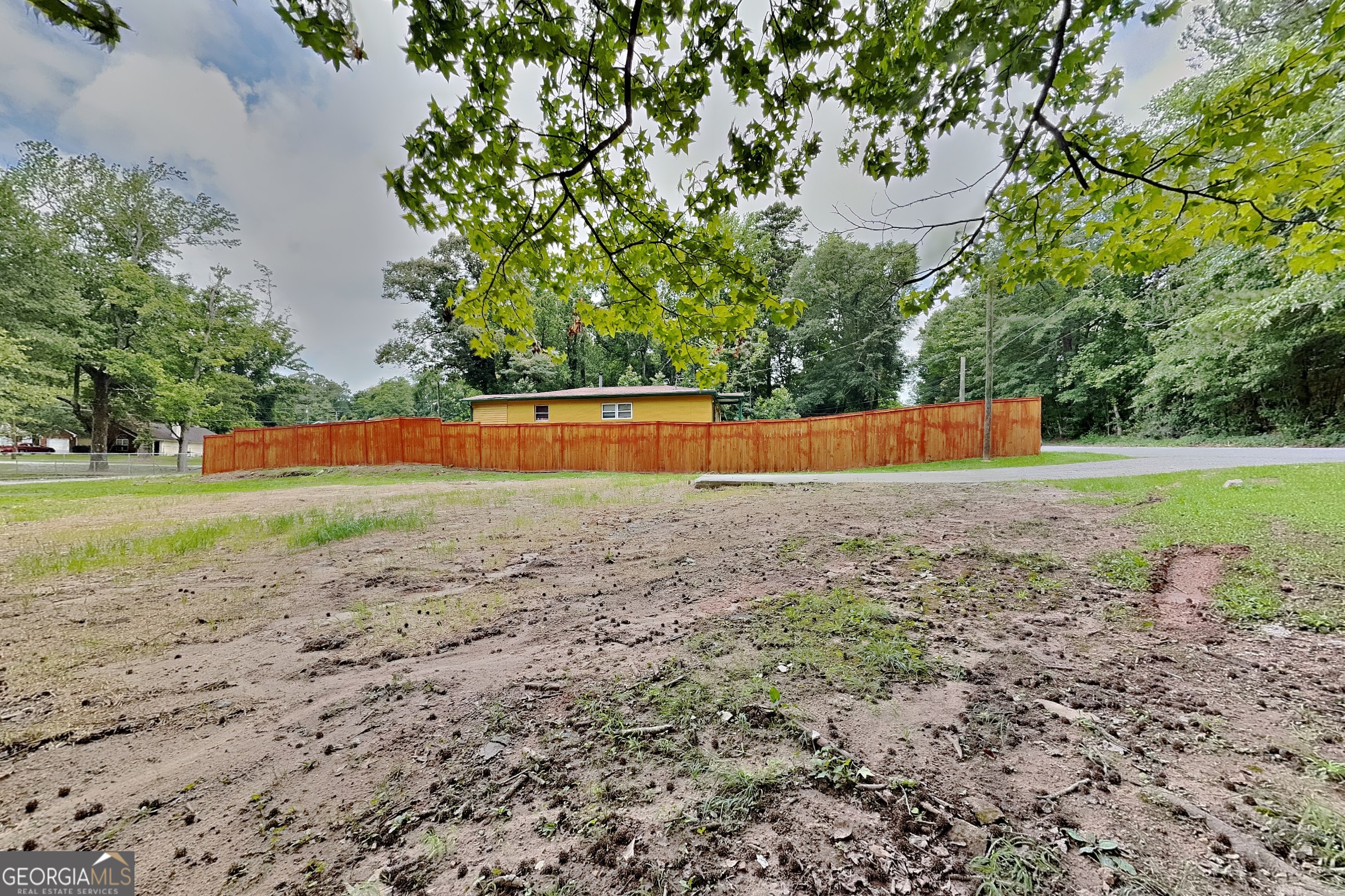 2323 Daniel Road Sw Property Photo 2