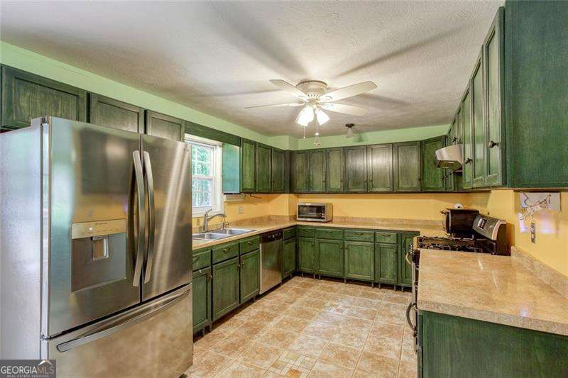 205 Emily Drive Property Photo 8