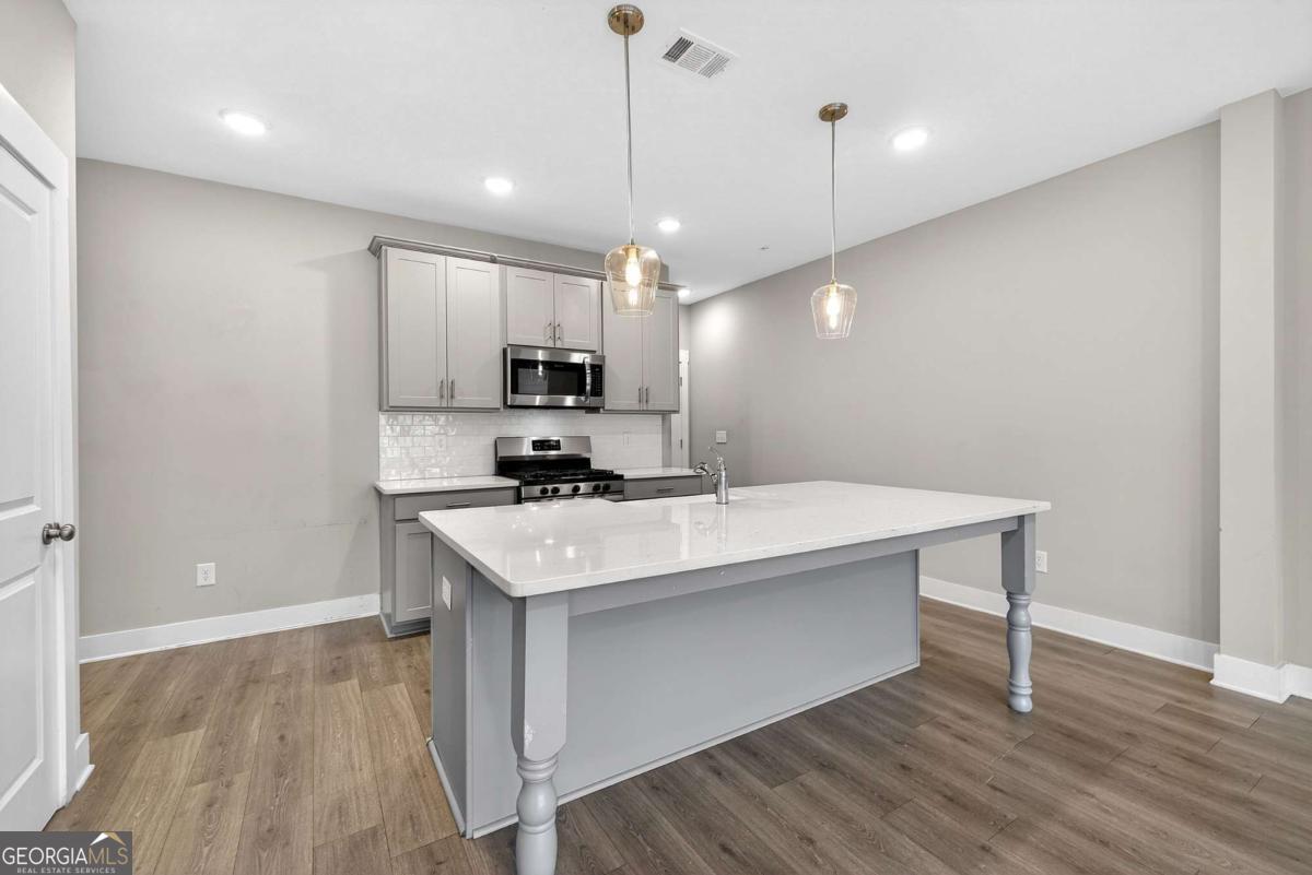 1848 Eastmore Avenue Sw Property Photo 6