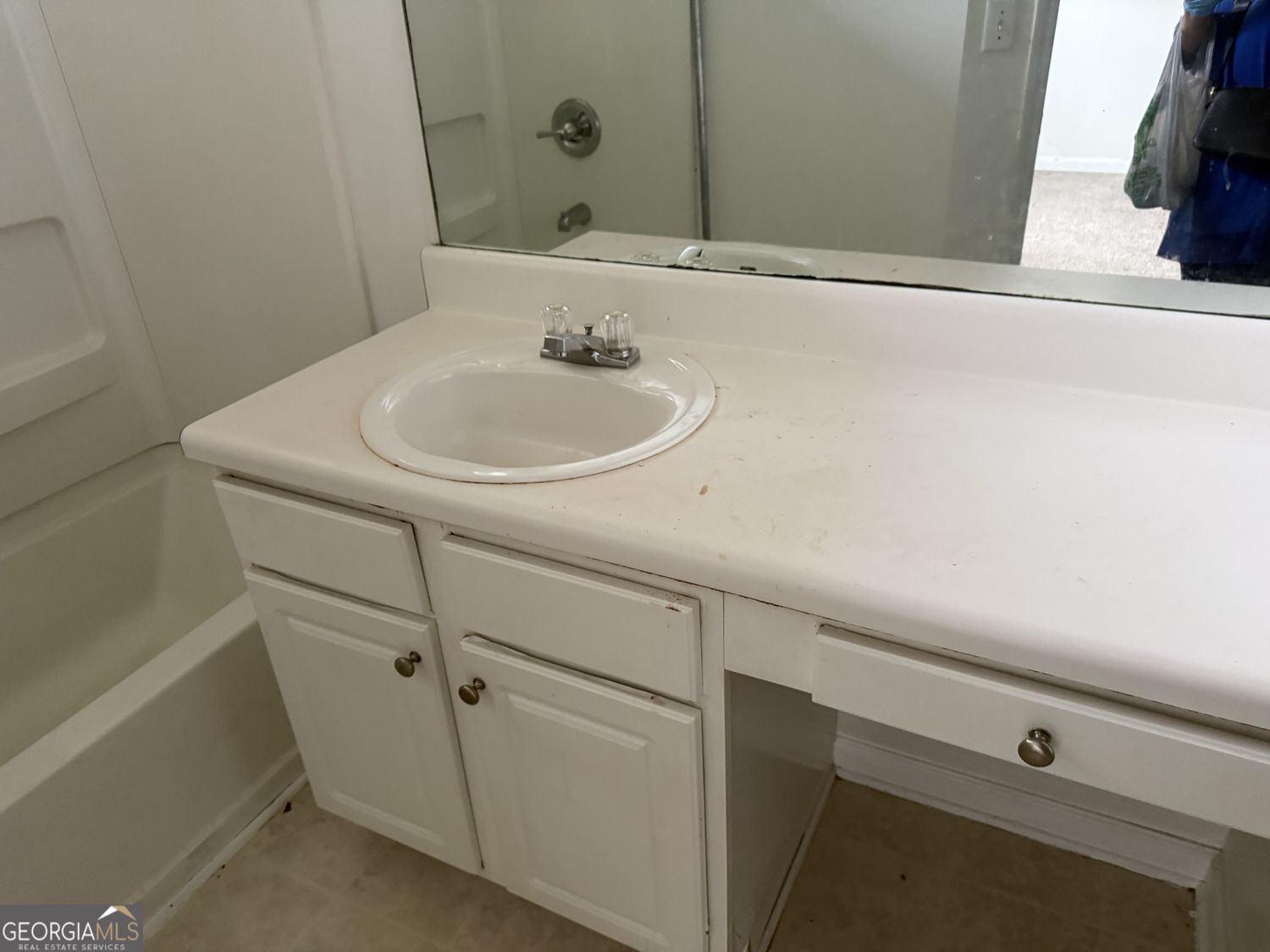 2502 Walden Lake Drive Property Photo 32