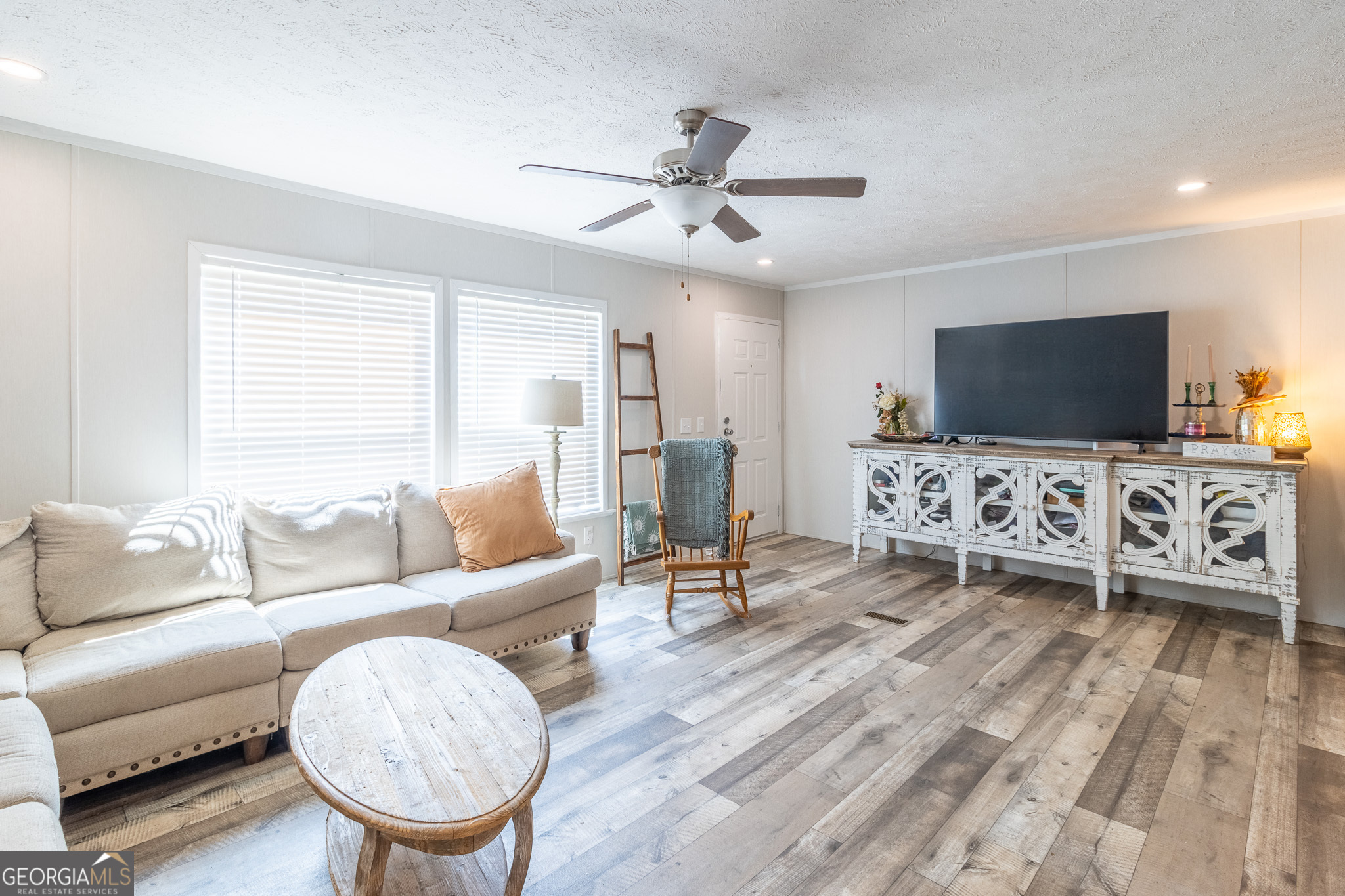 3277 Hurricane Property Photo 4