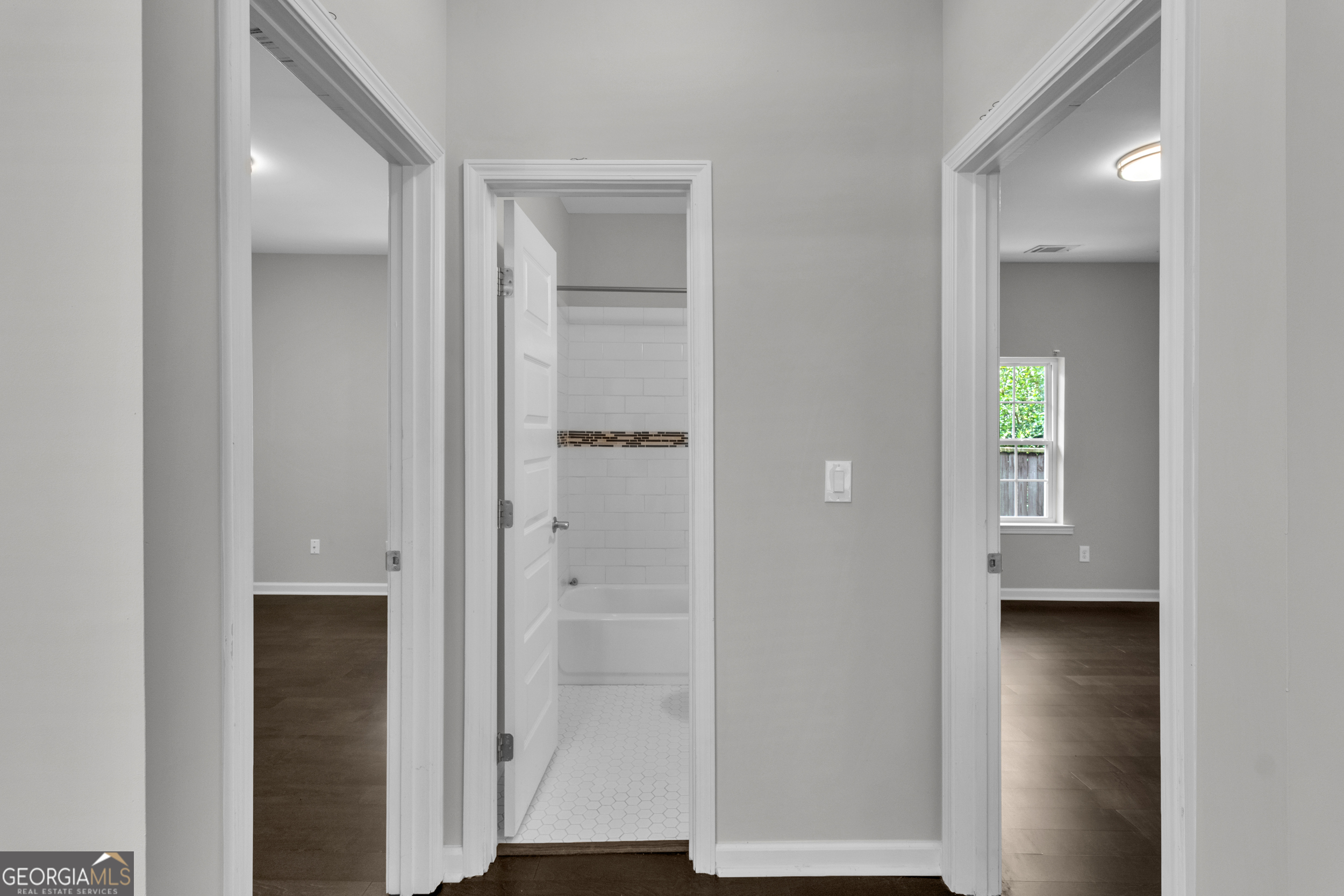 1837 Dunlap Avenue Property Photo 11