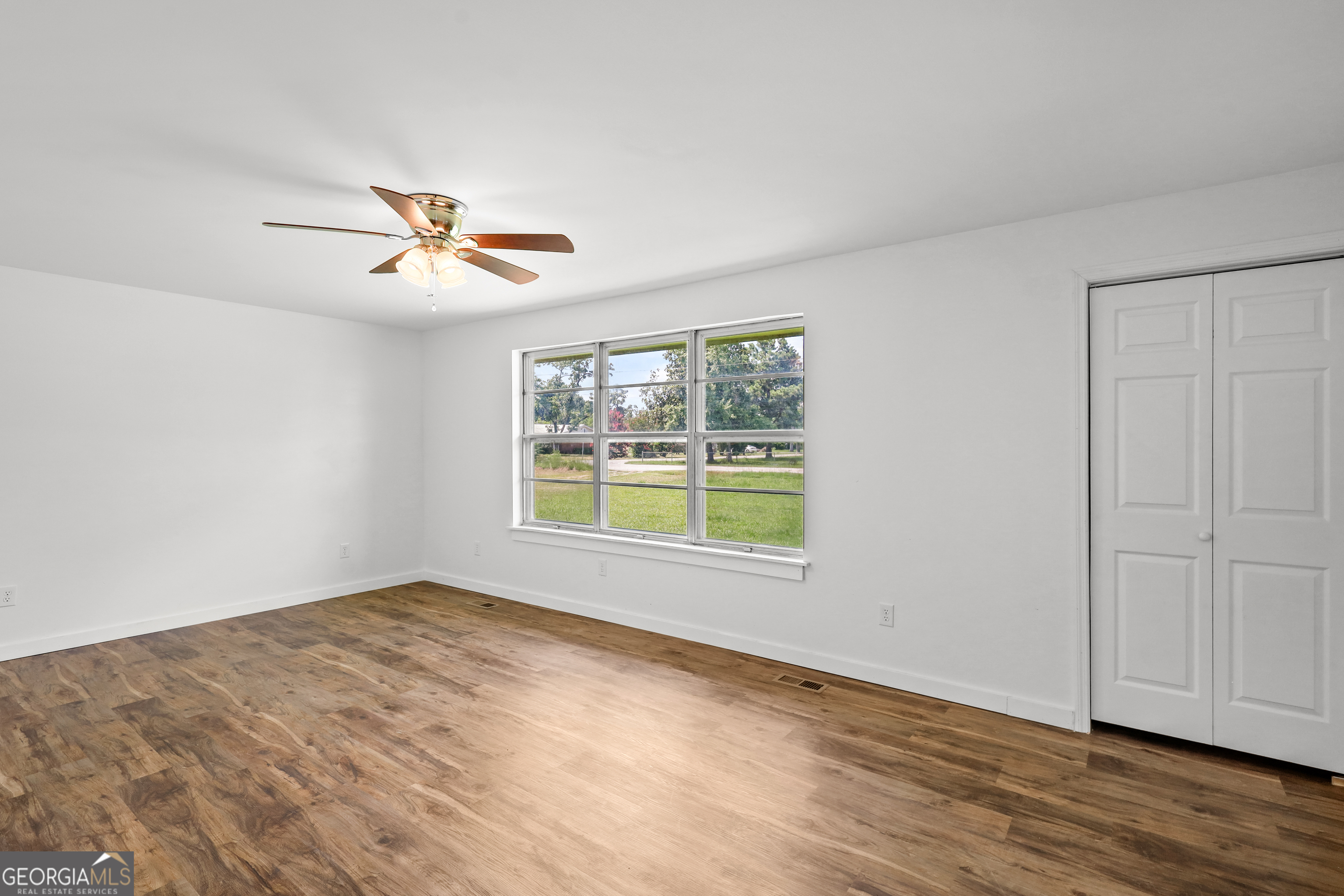 120 Francis Avenue Property Photo 14