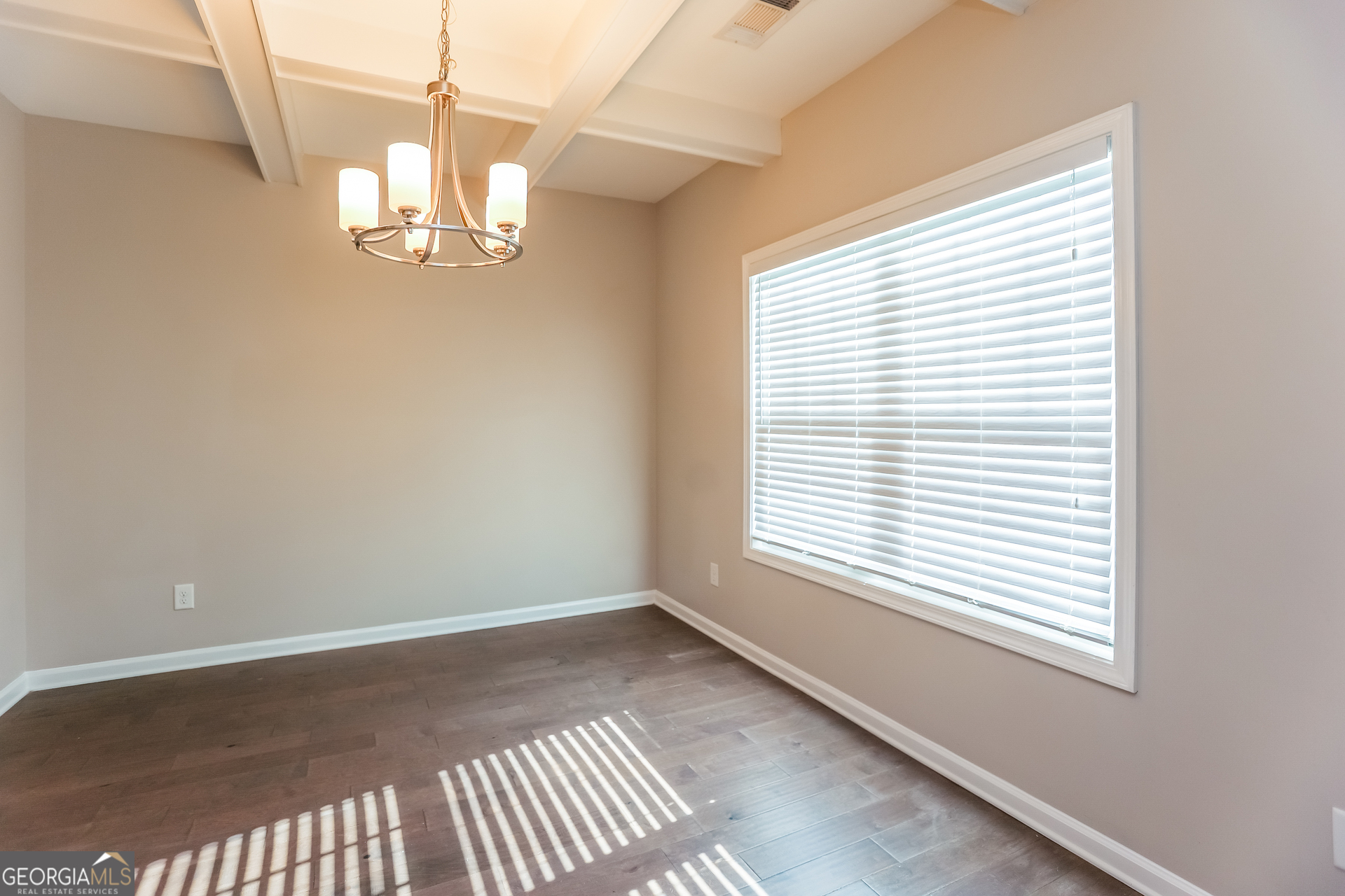 1117 Red Bud Circle Property Photo 5