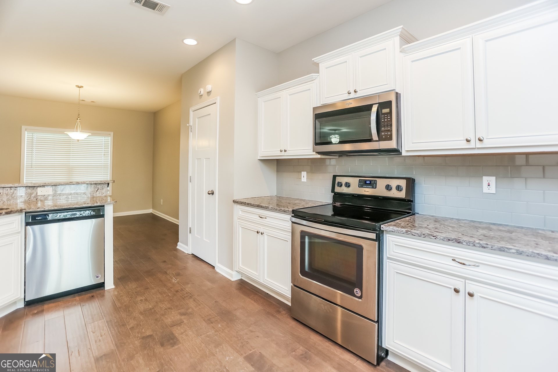 1117 Red Bud Circle Property Photo 7