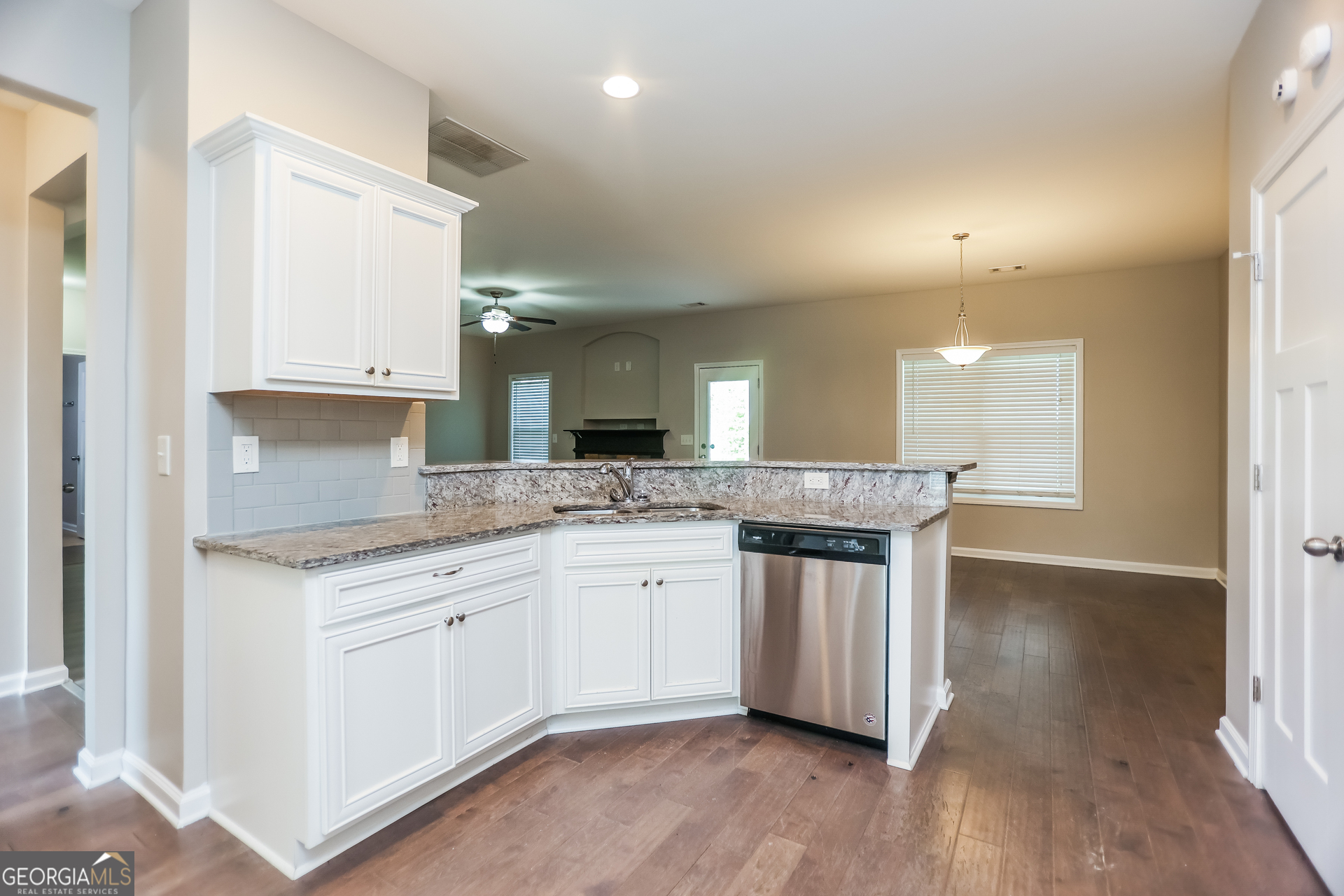 1117 Red Bud Circle Property Photo 8