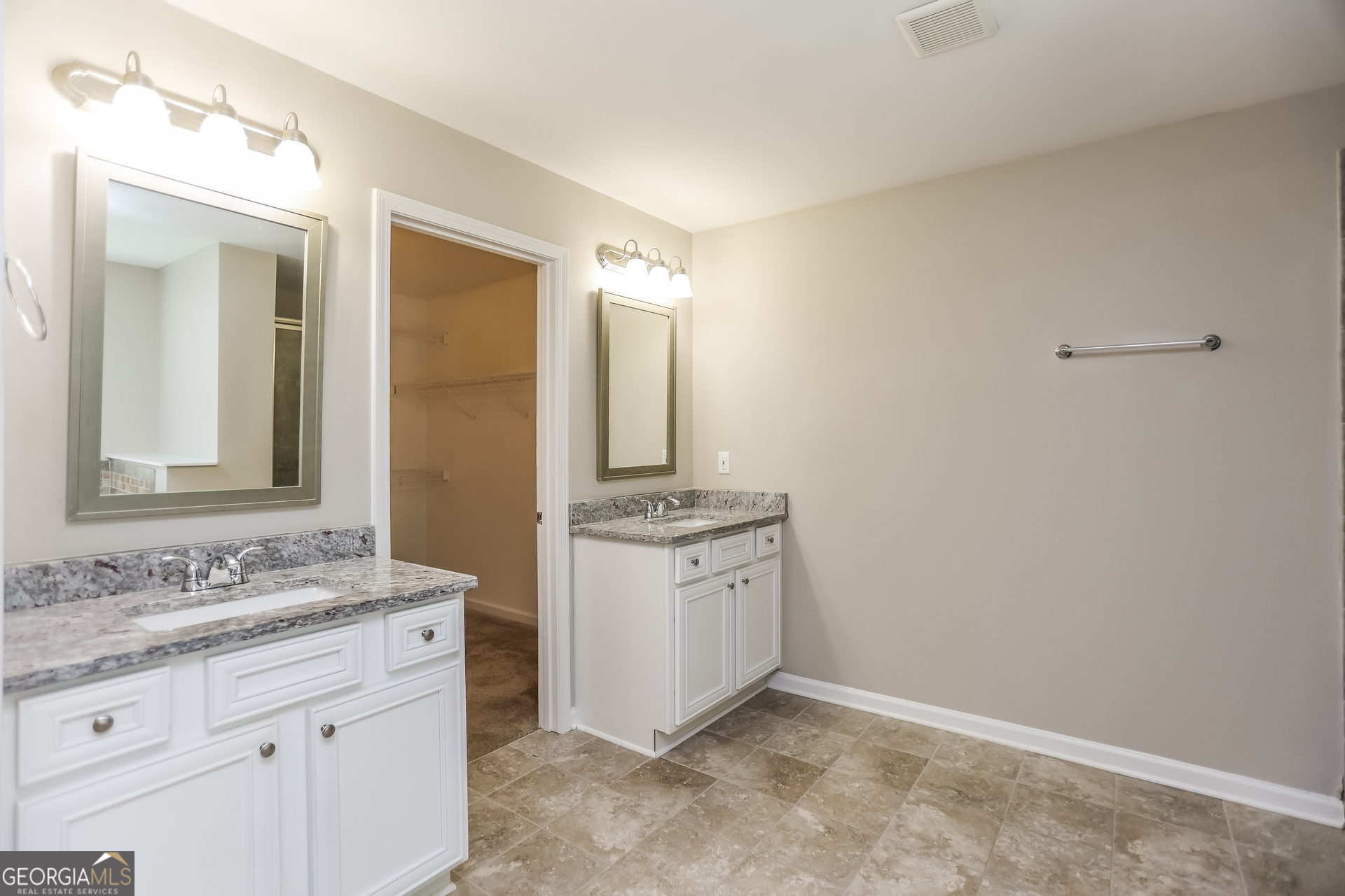1117 Red Bud Circle Property Photo 12