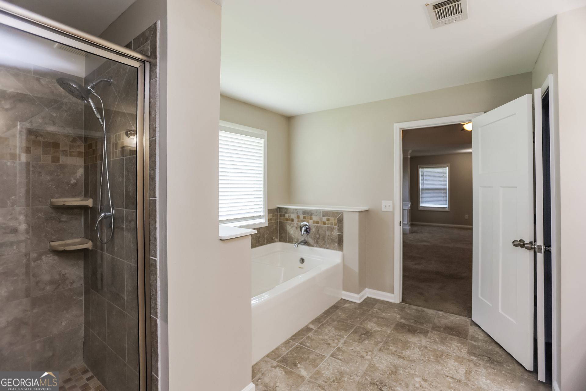 1117 Red Bud Circle Property Photo 13