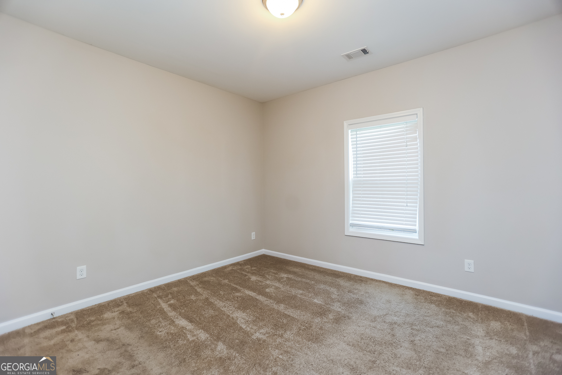 1117 Red Bud Circle Property Photo 16