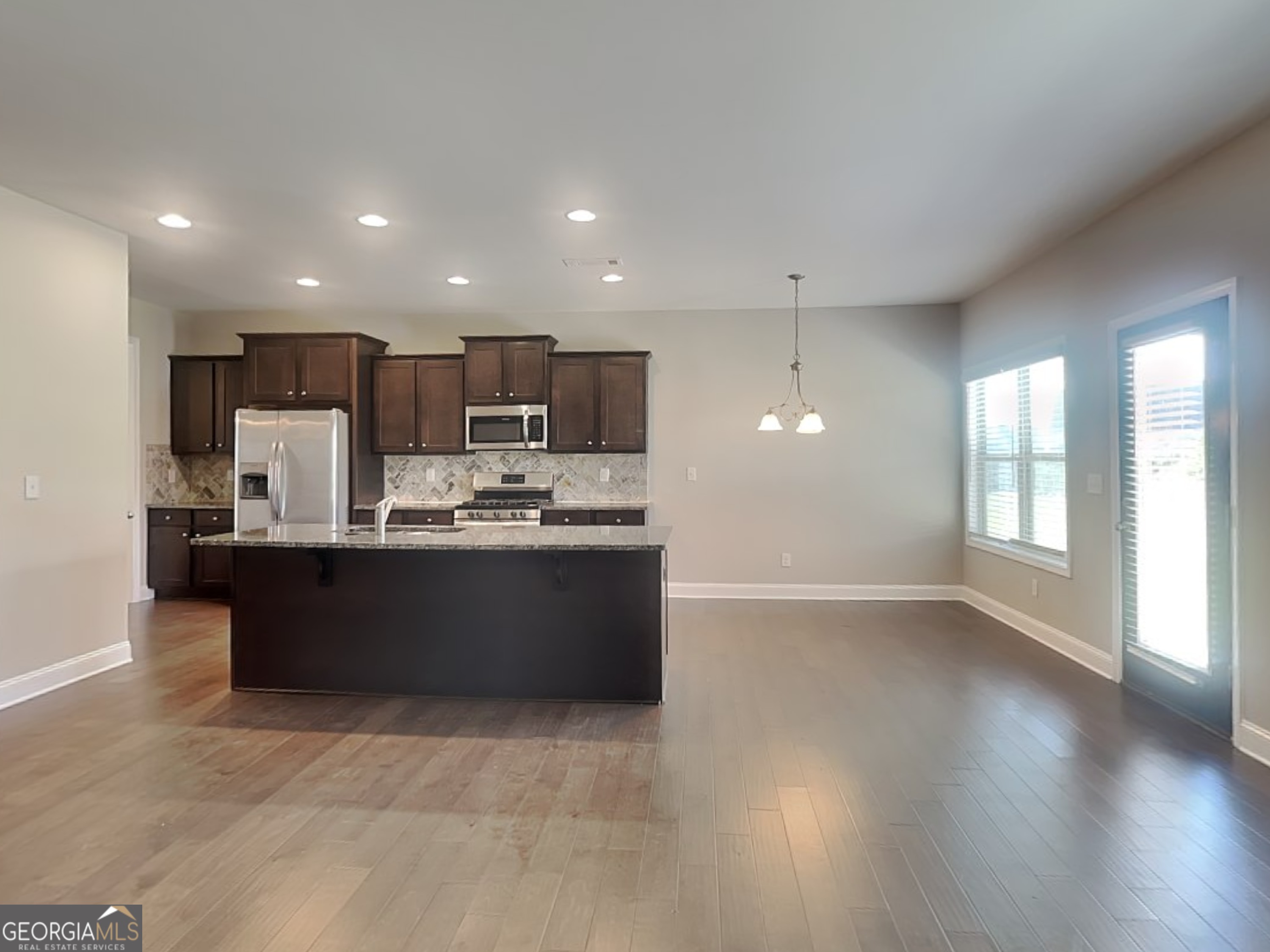 1910 Cobblefield Circle Property Photo 2