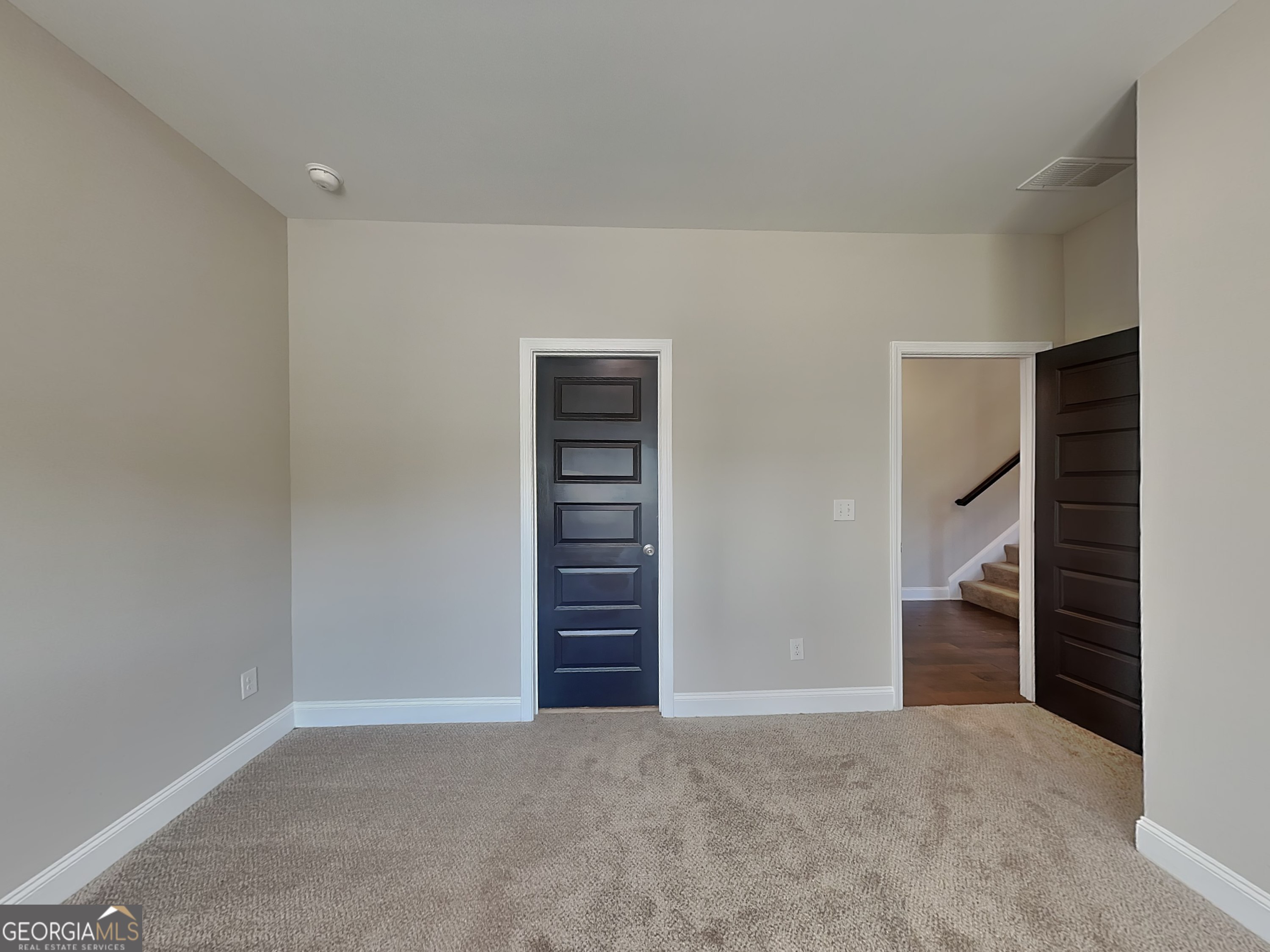1910 Cobblefield Circle Property Photo 8