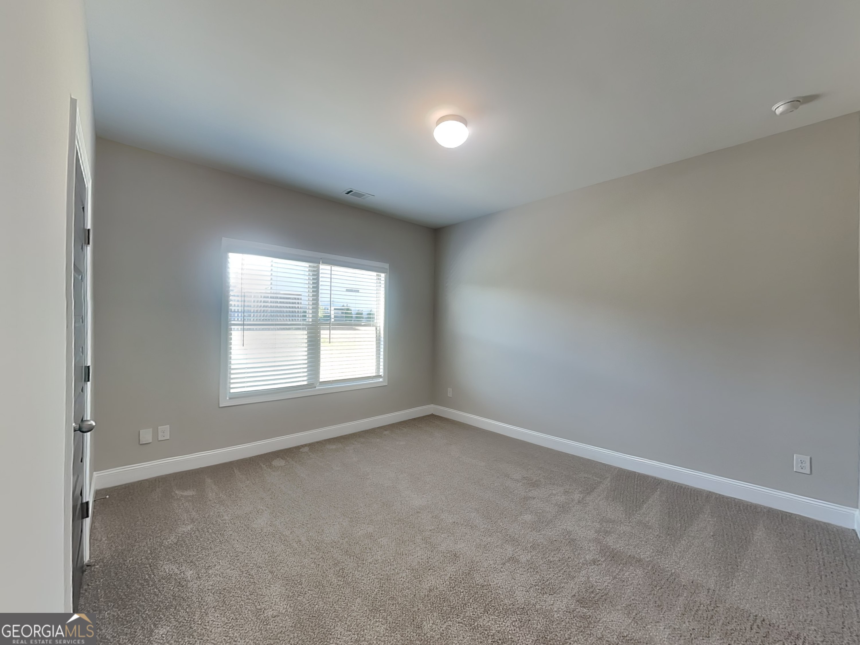 1910 Cobblefield Circle Property Photo 9