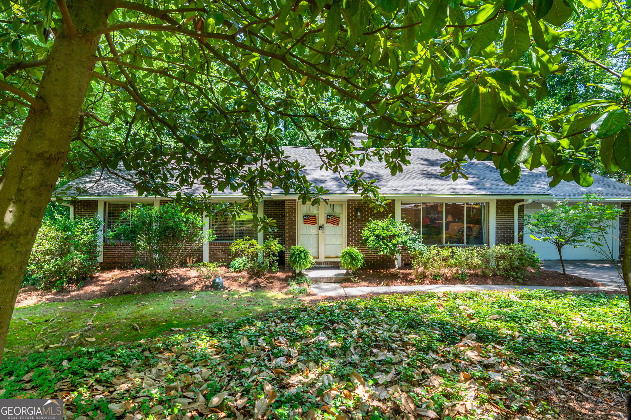 2805 Burtz Drive Property Photo 8