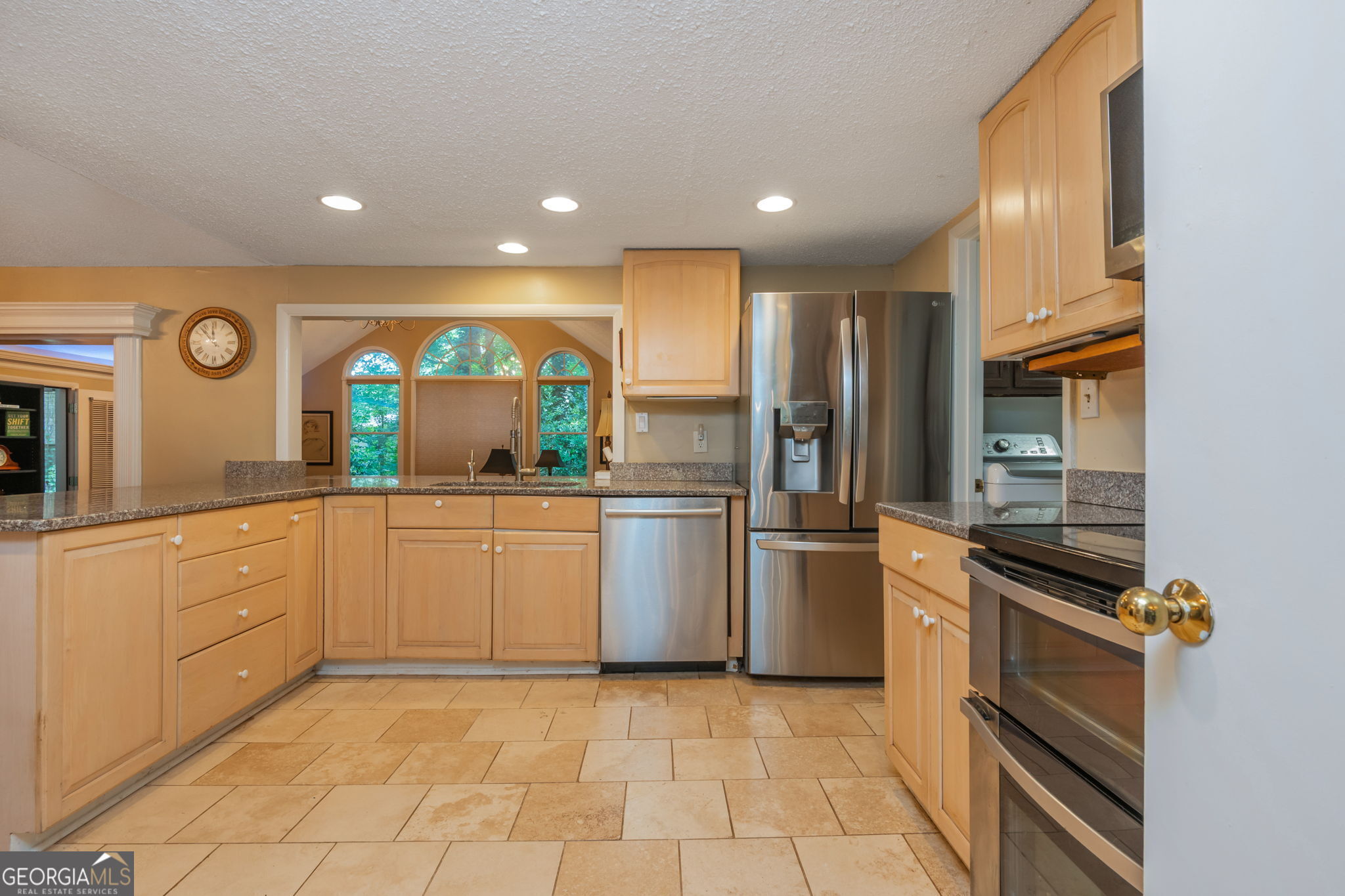 2805 Burtz Drive Property Photo 26