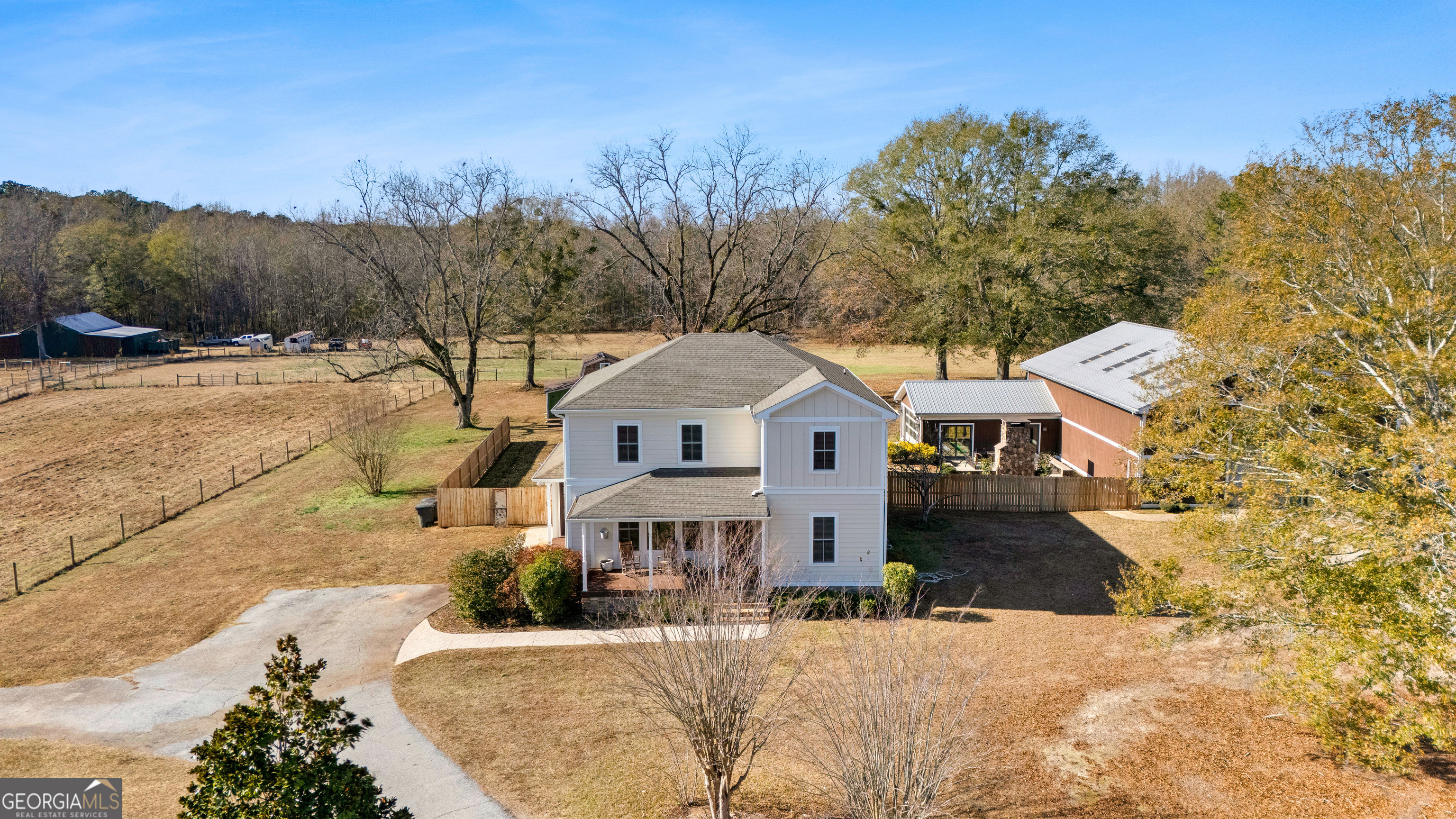 371 Milner Property Photo 1