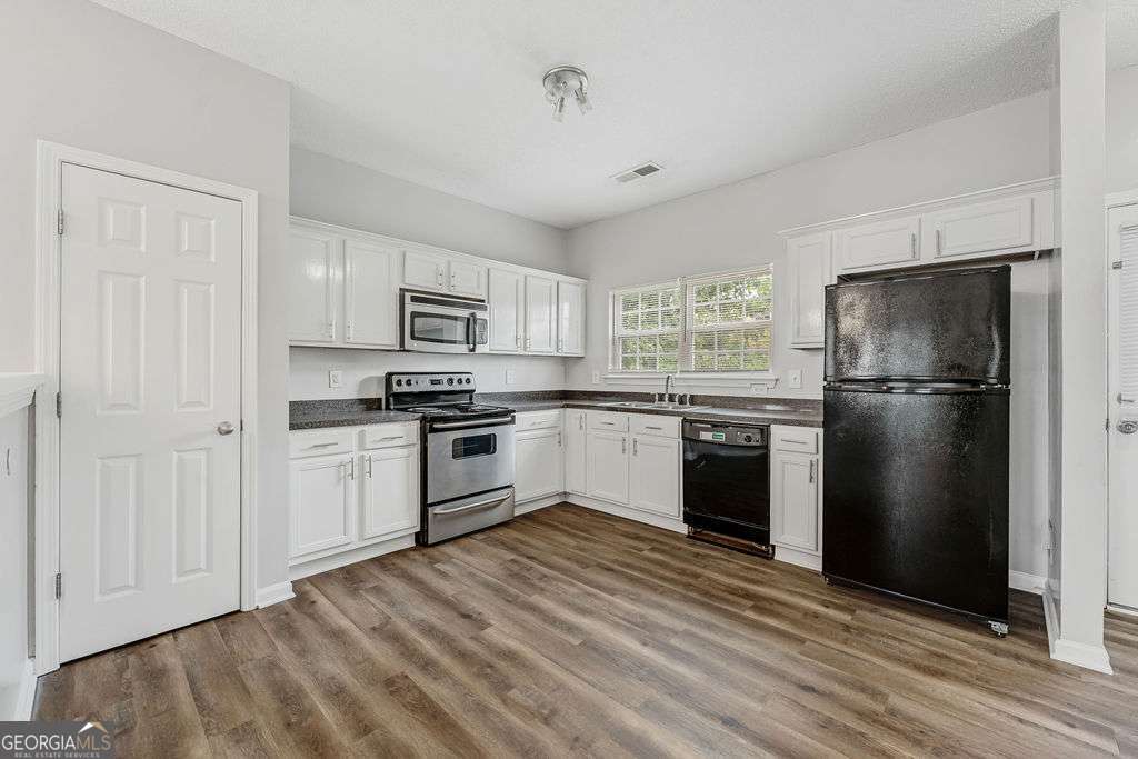 284 Commons Drive Property Photo 12