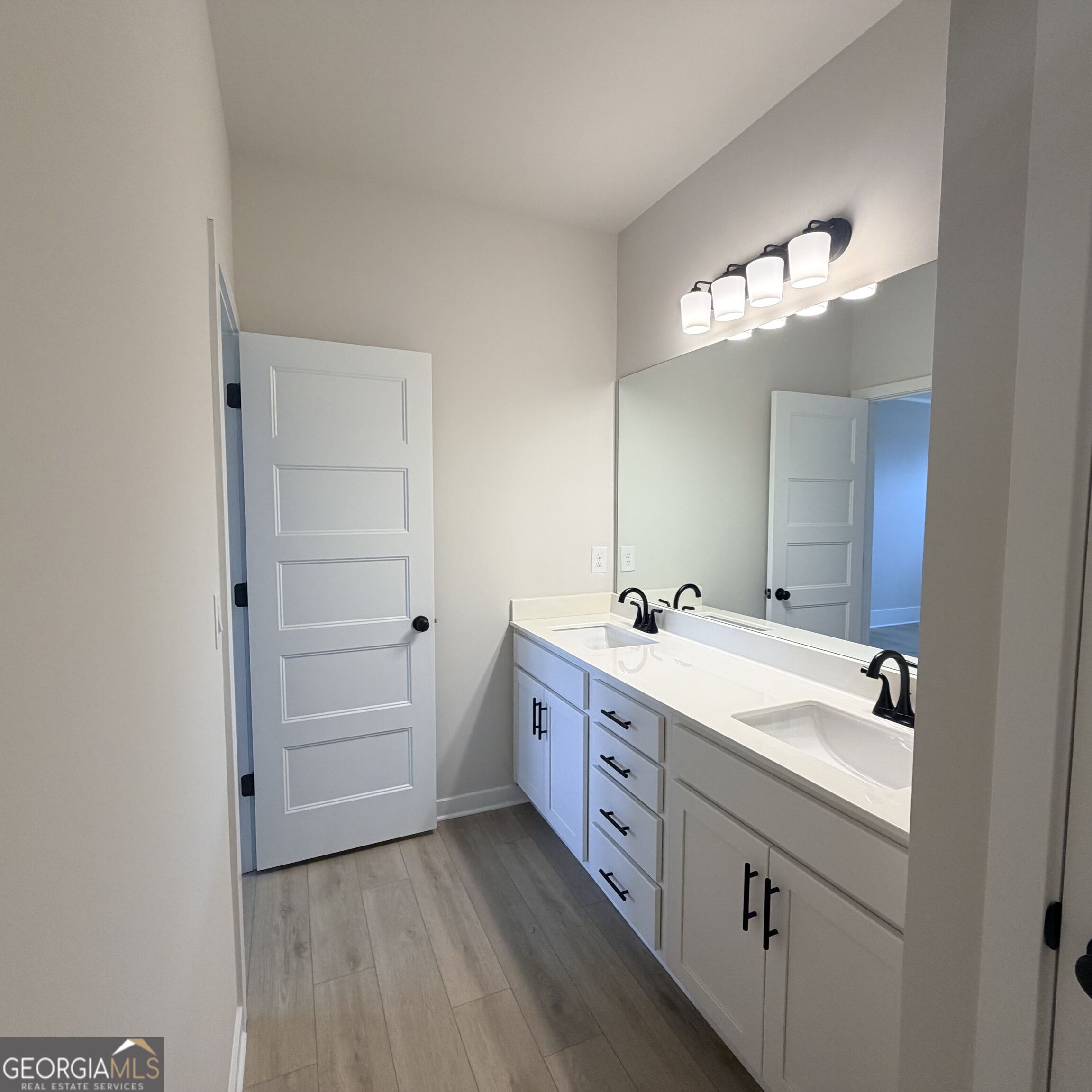42 Piney Grove Court Property Photo 11